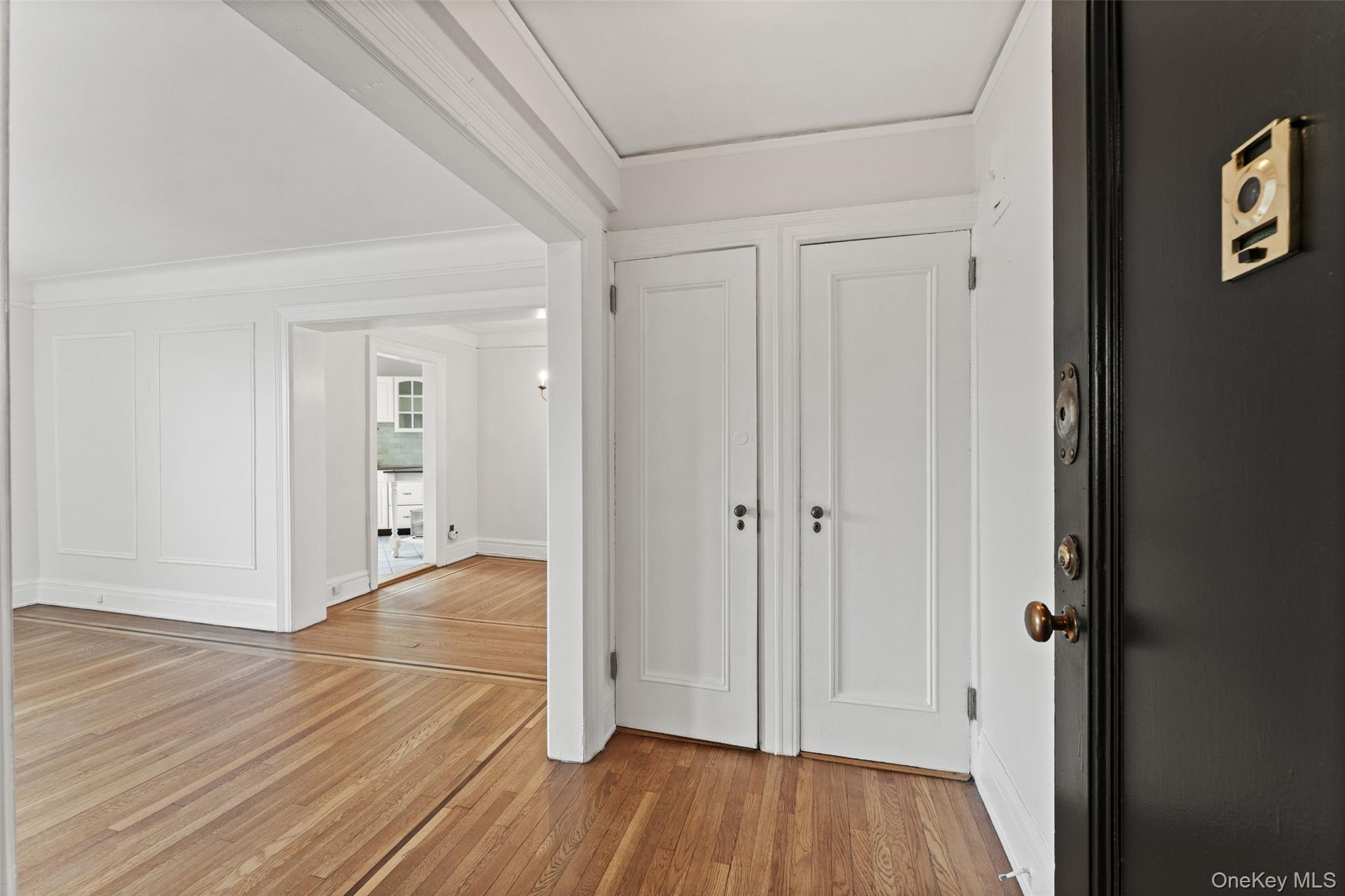 42 Pondfield 6d Property Photo 2