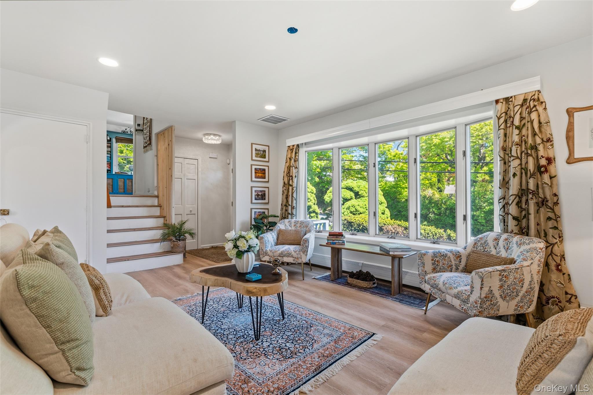 9 White Plains Avenue Property Photo 5