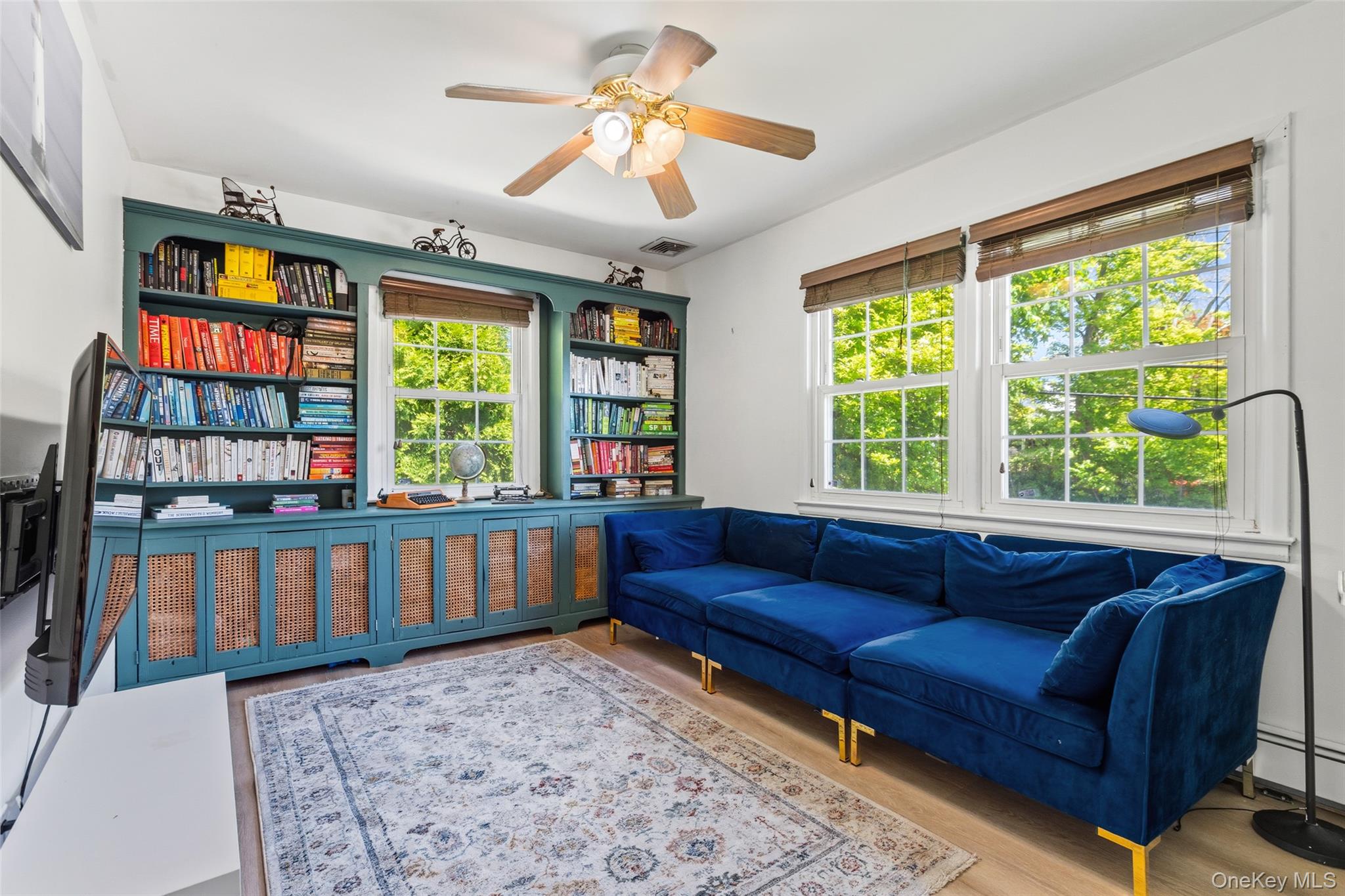 9 White Plains Avenue Property Photo 12