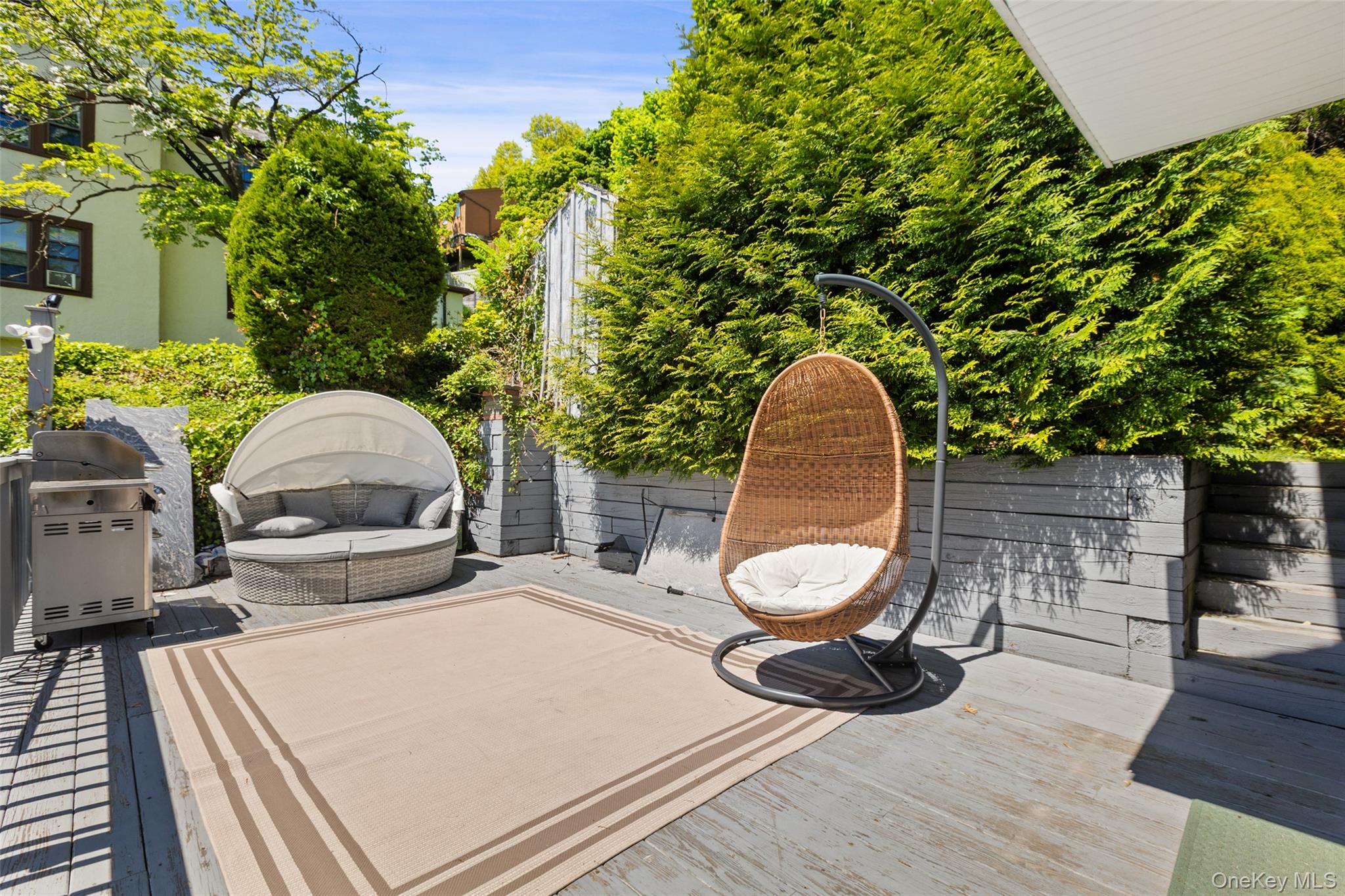 9 White Plains Avenue Property Photo 22