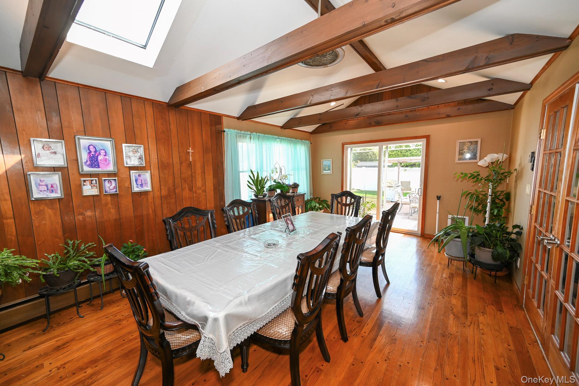 582 Western Park Drive Property Photo 12