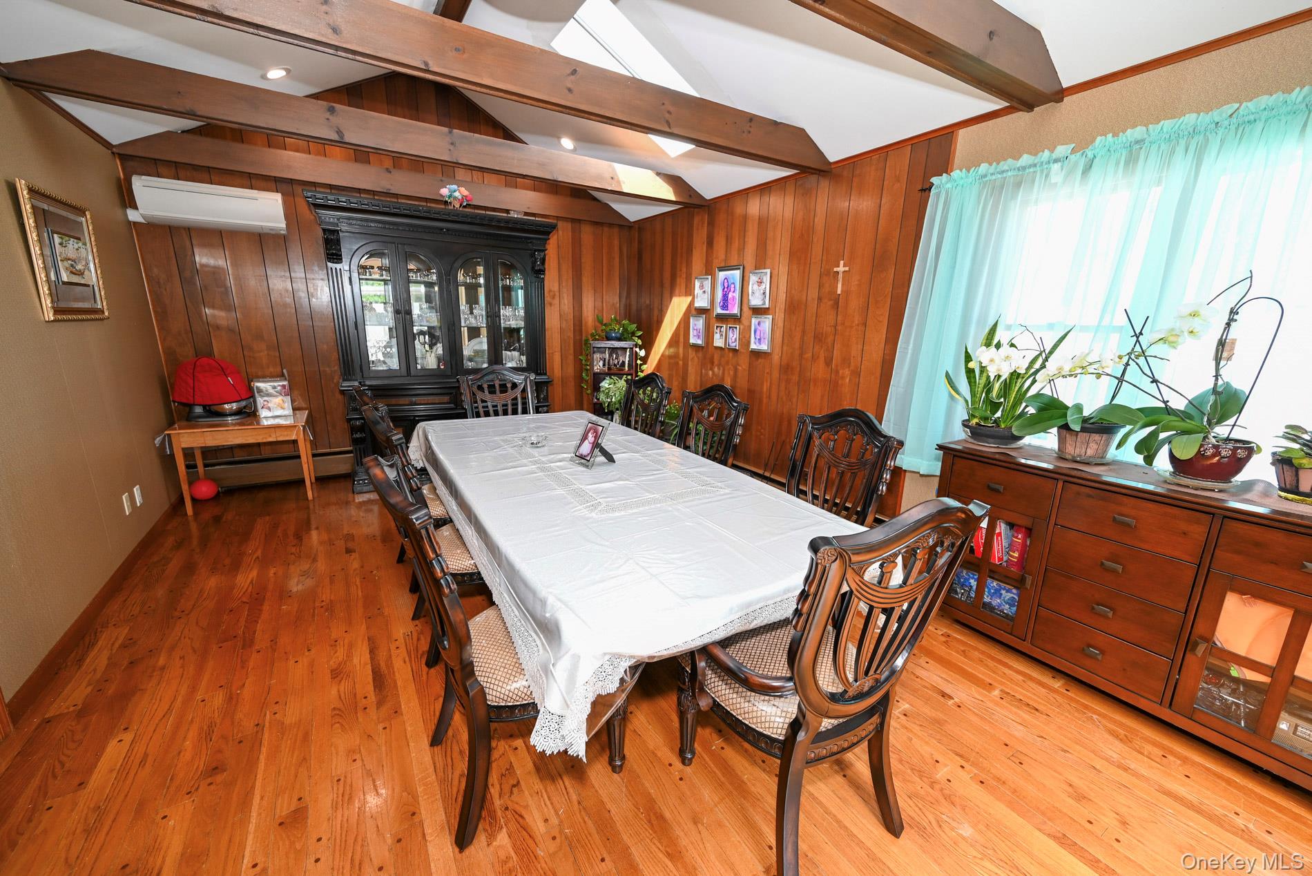 582 Western Park Drive Property Photo 13