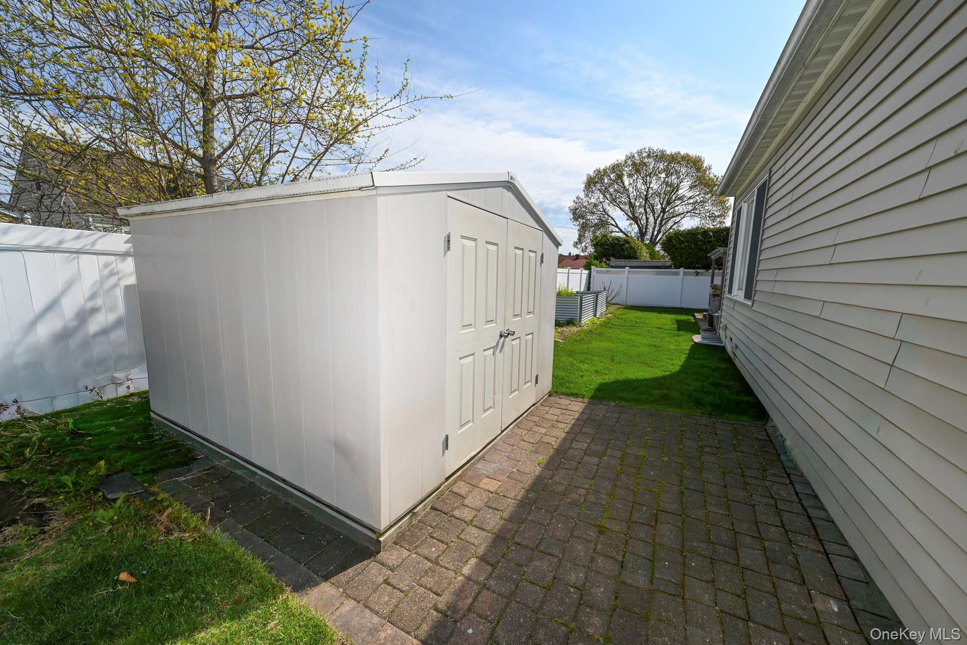 582 Western Park Drive Property Photo 26