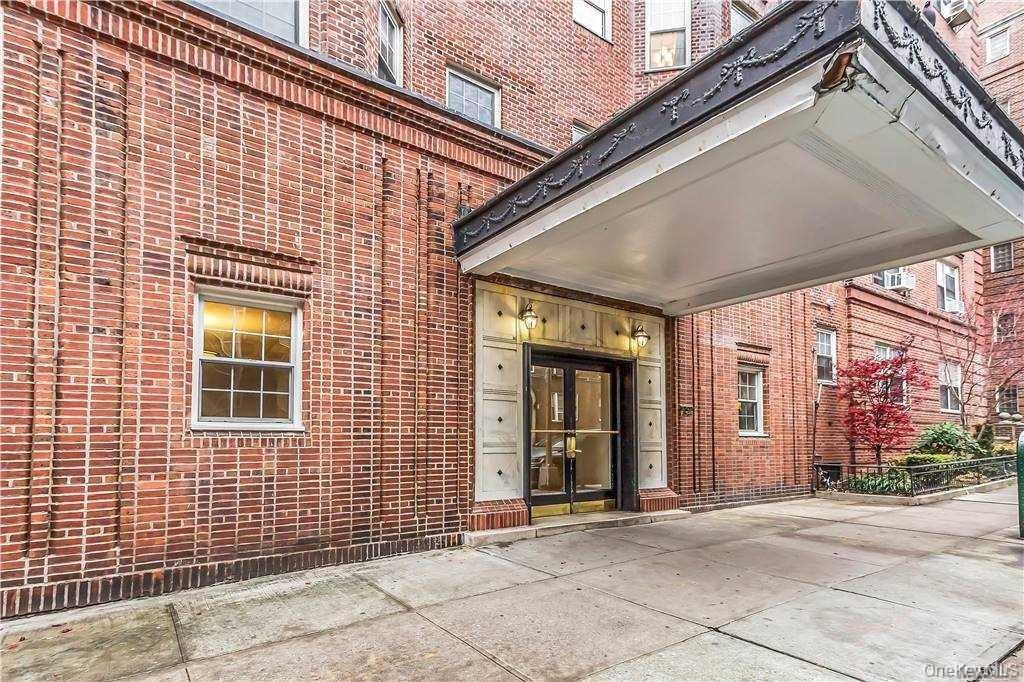 35-24 78th Street B-14 Property Photo 2