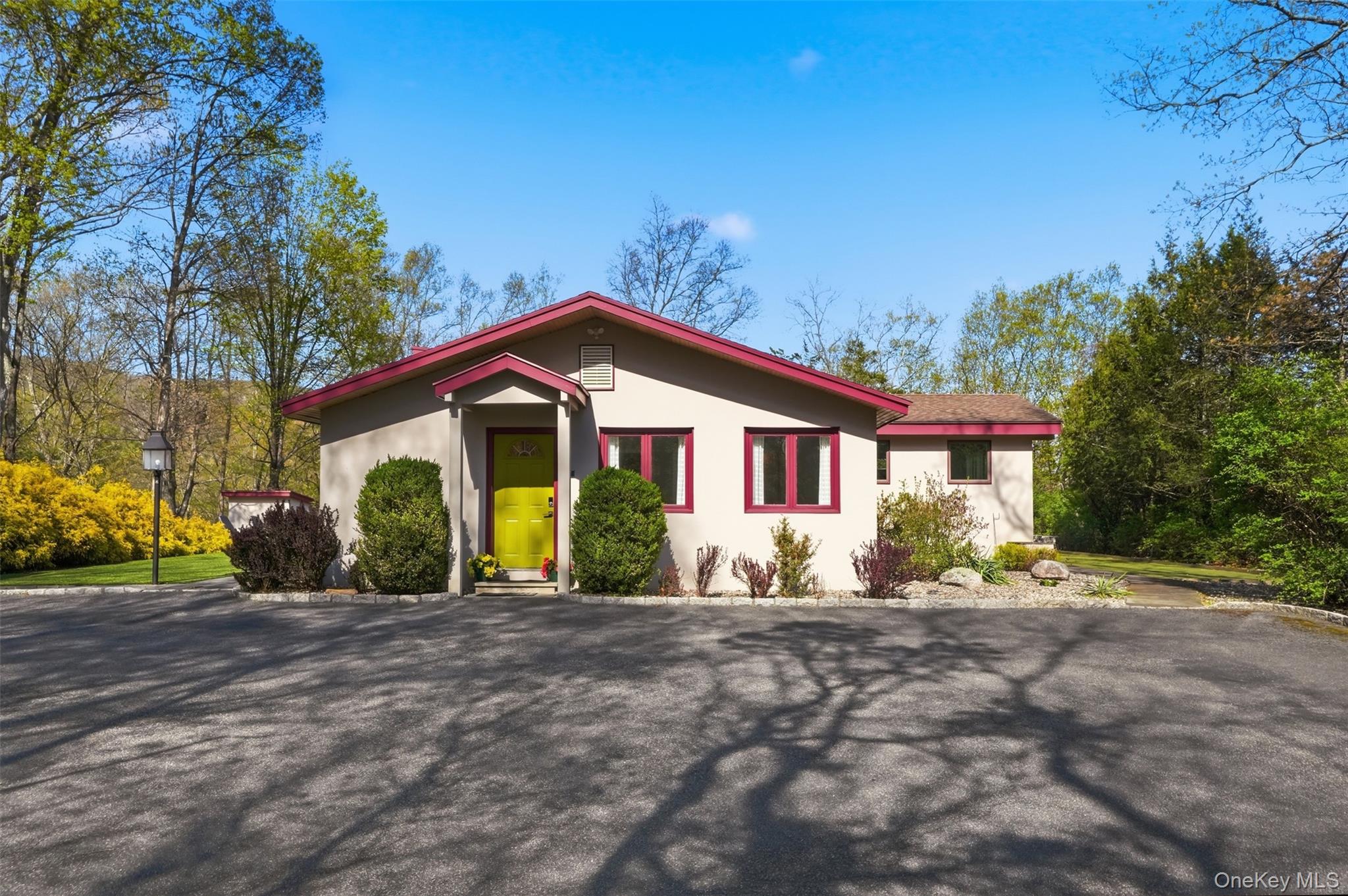 7 Marron Lane Property Photo 2