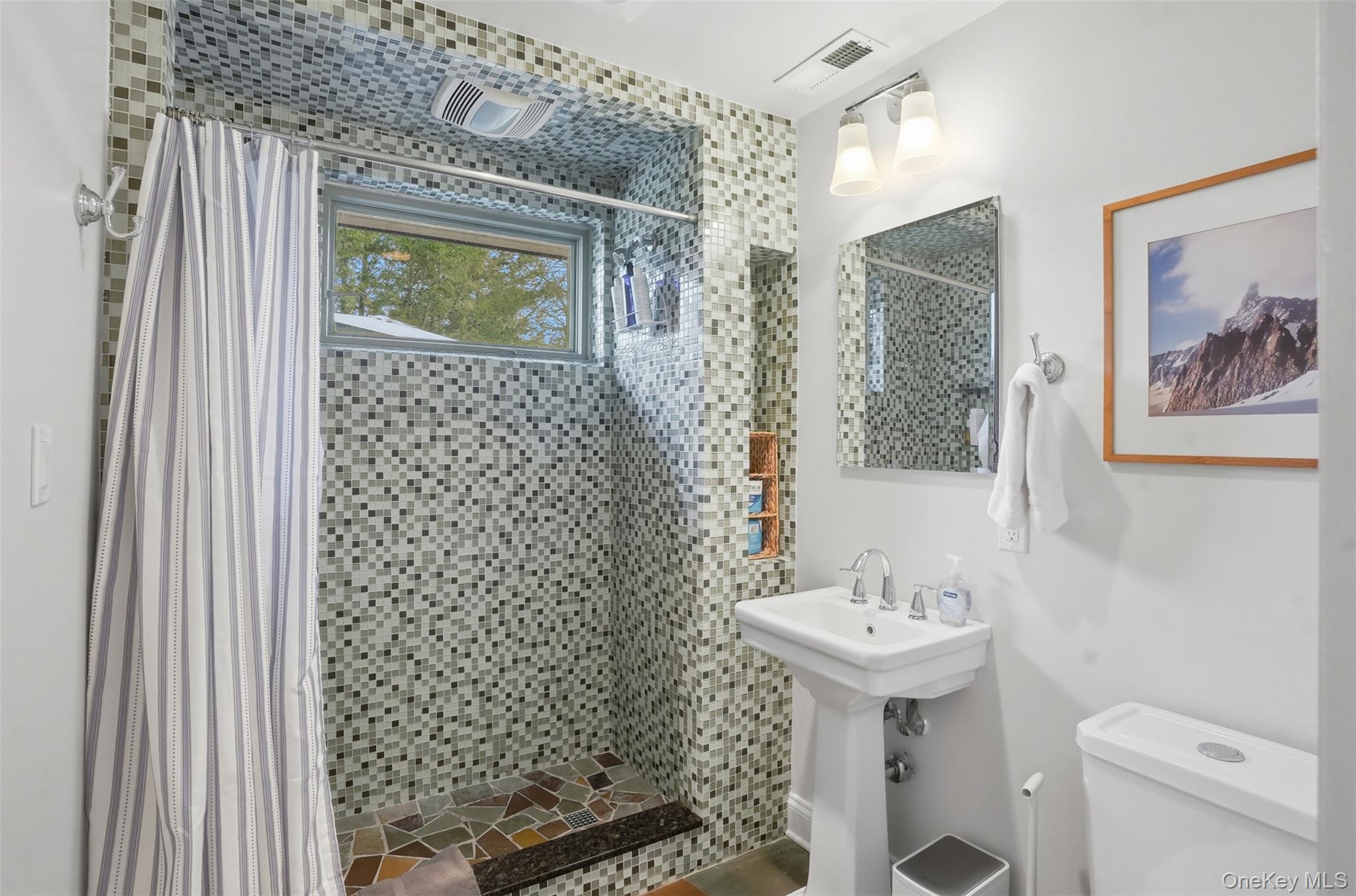 7 Marron Lane Property Photo 21