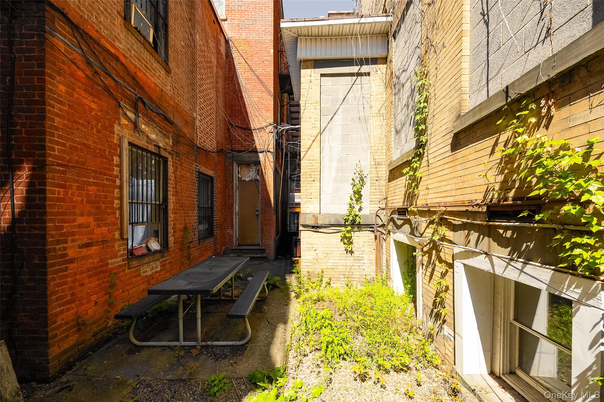 9 Cannon Street Property Photo 31