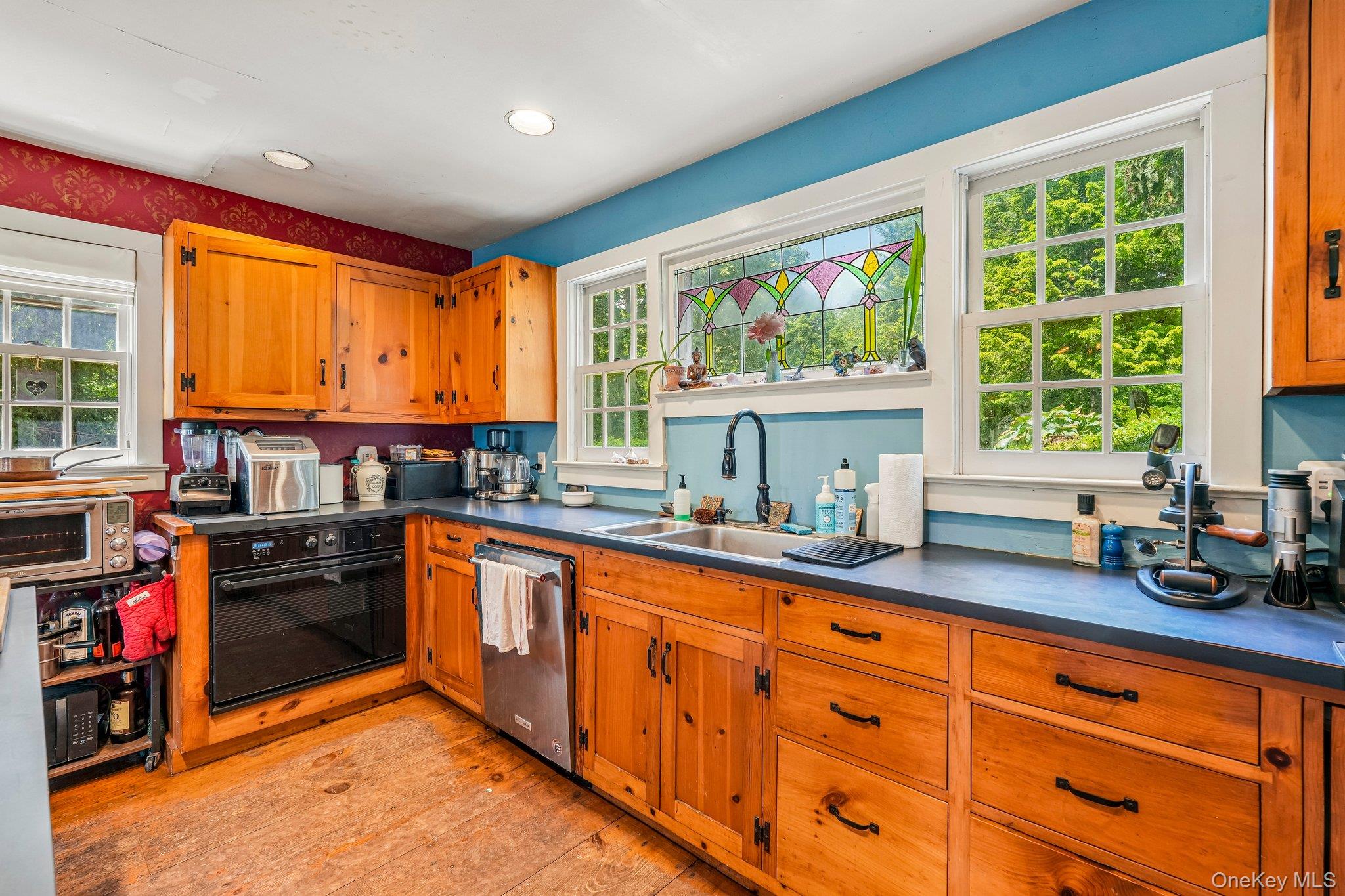 456 Saddle River Road Property Photo 9