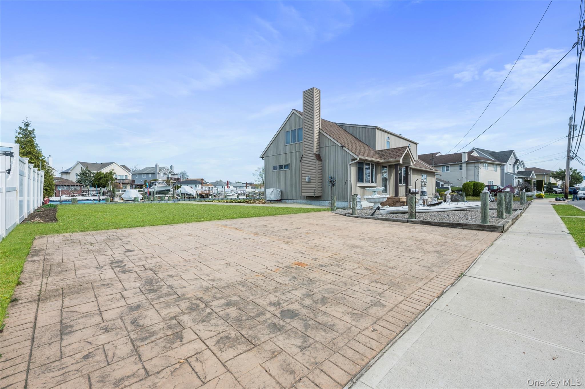 3414 Riverside Drive Property Photo 19