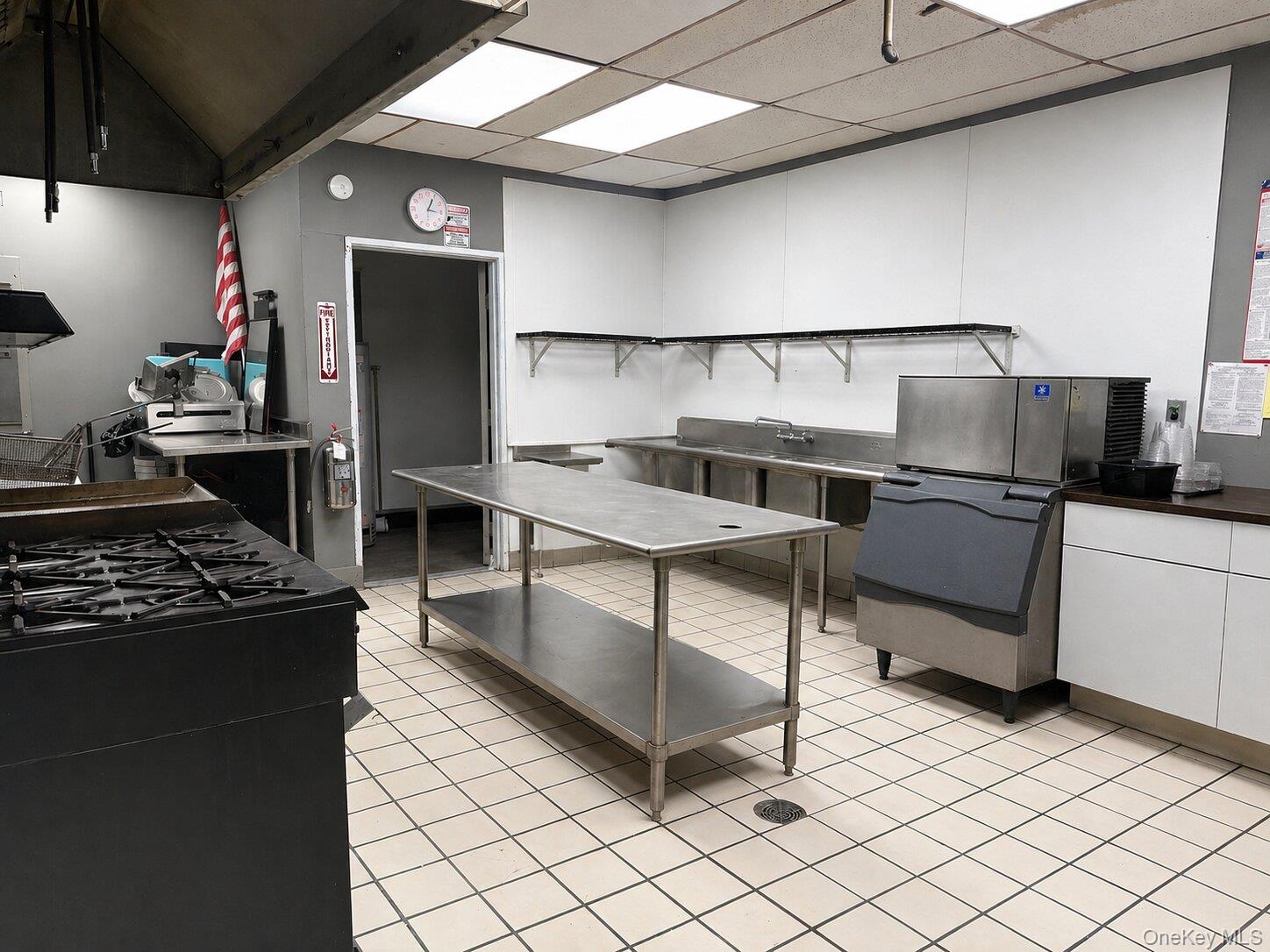 991317 Property Photo 6