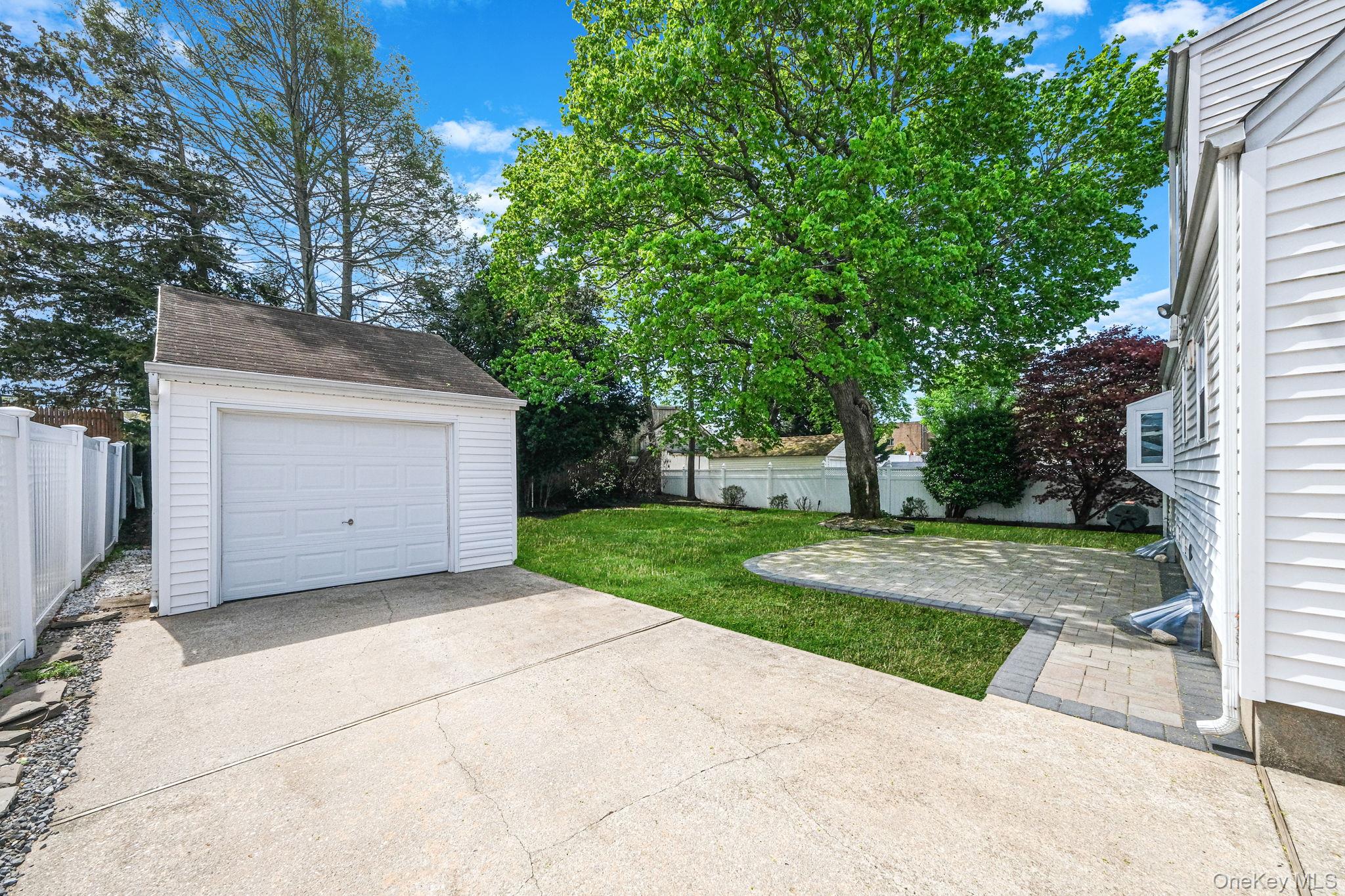 26 Bogart Street Property Photo 4