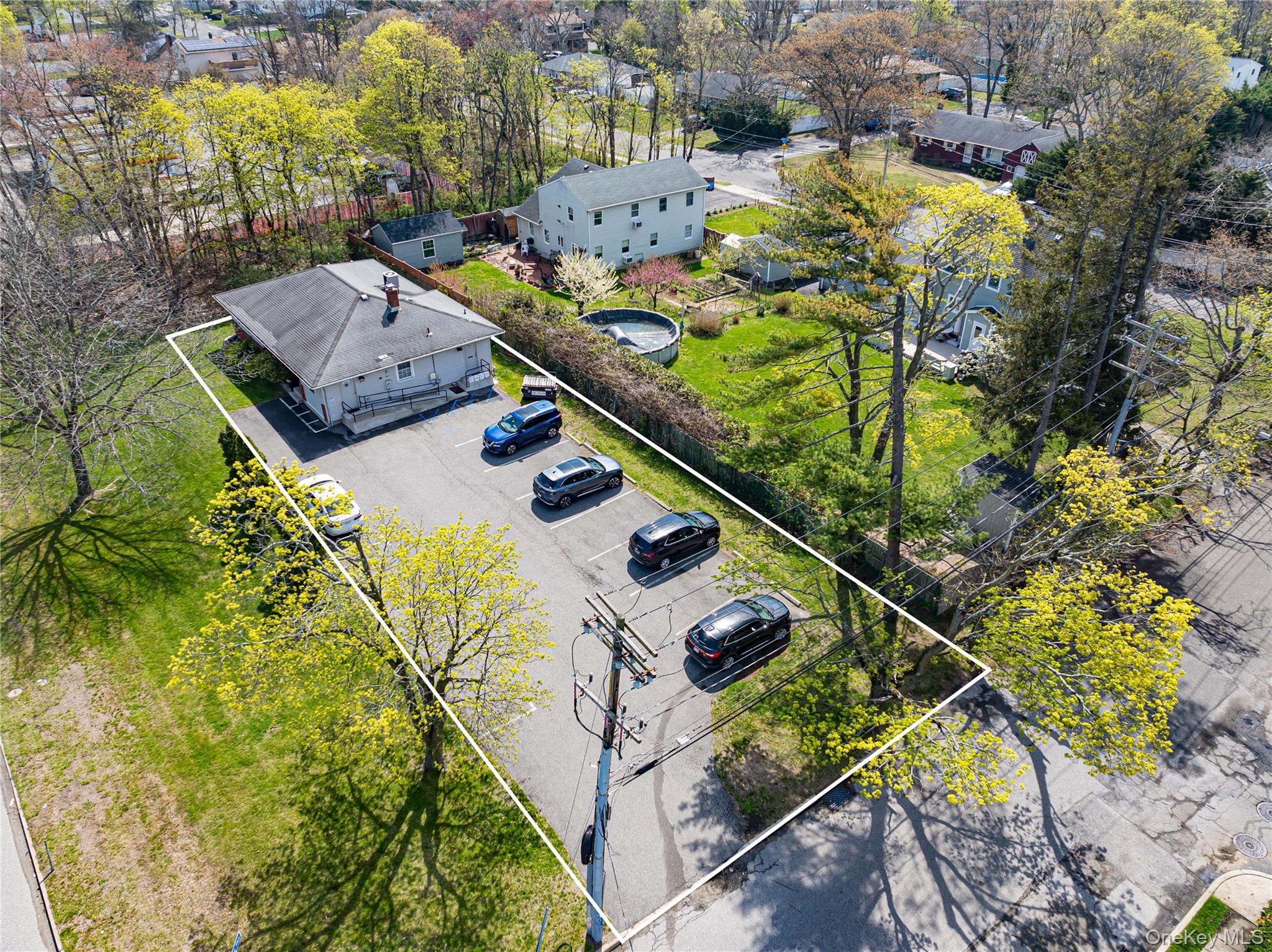 3250 Sunrise Highway Property Photo 2
