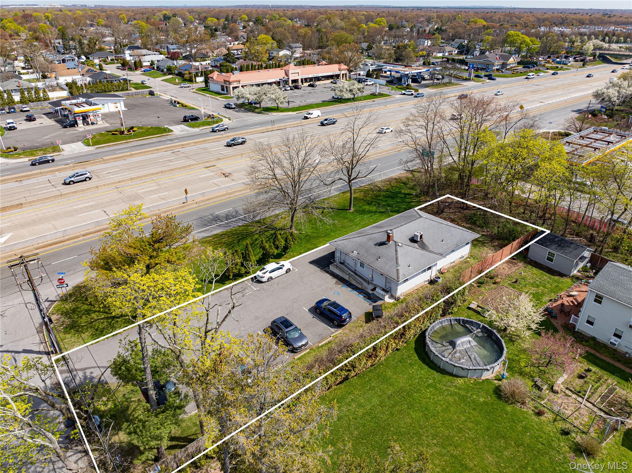 3250 Sunrise Highway Property Photo 25