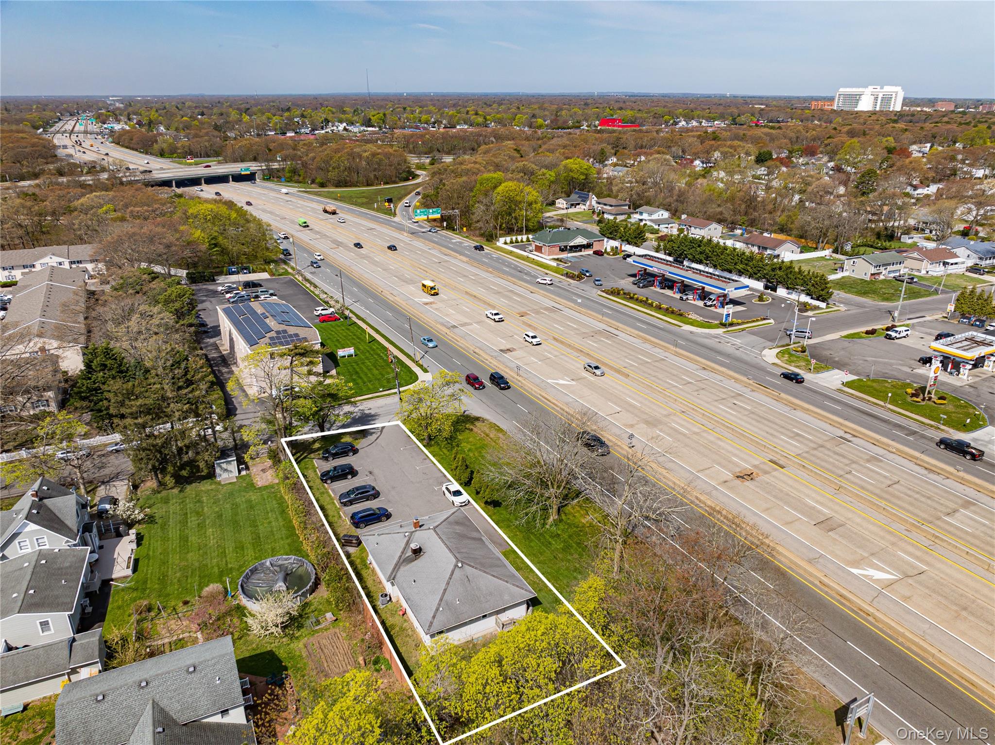 3250 Sunrise Highway Property Photo 27
