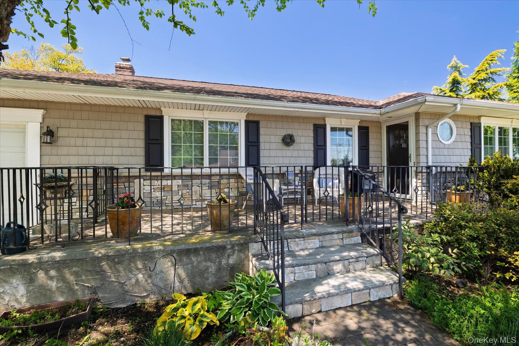 406 Jefferson Street Property Photo 6