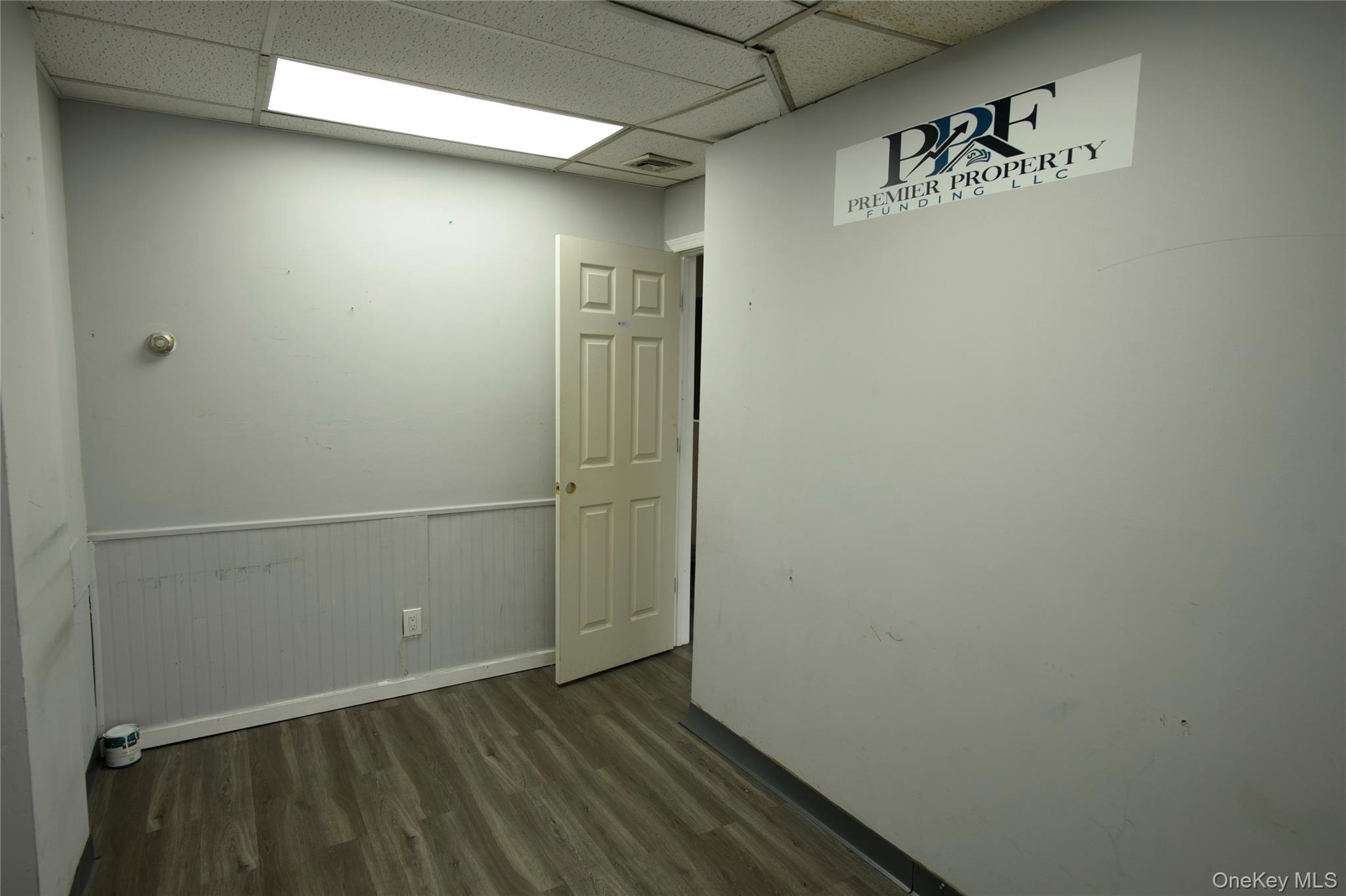 119 03 Jamaica Property Photo 2