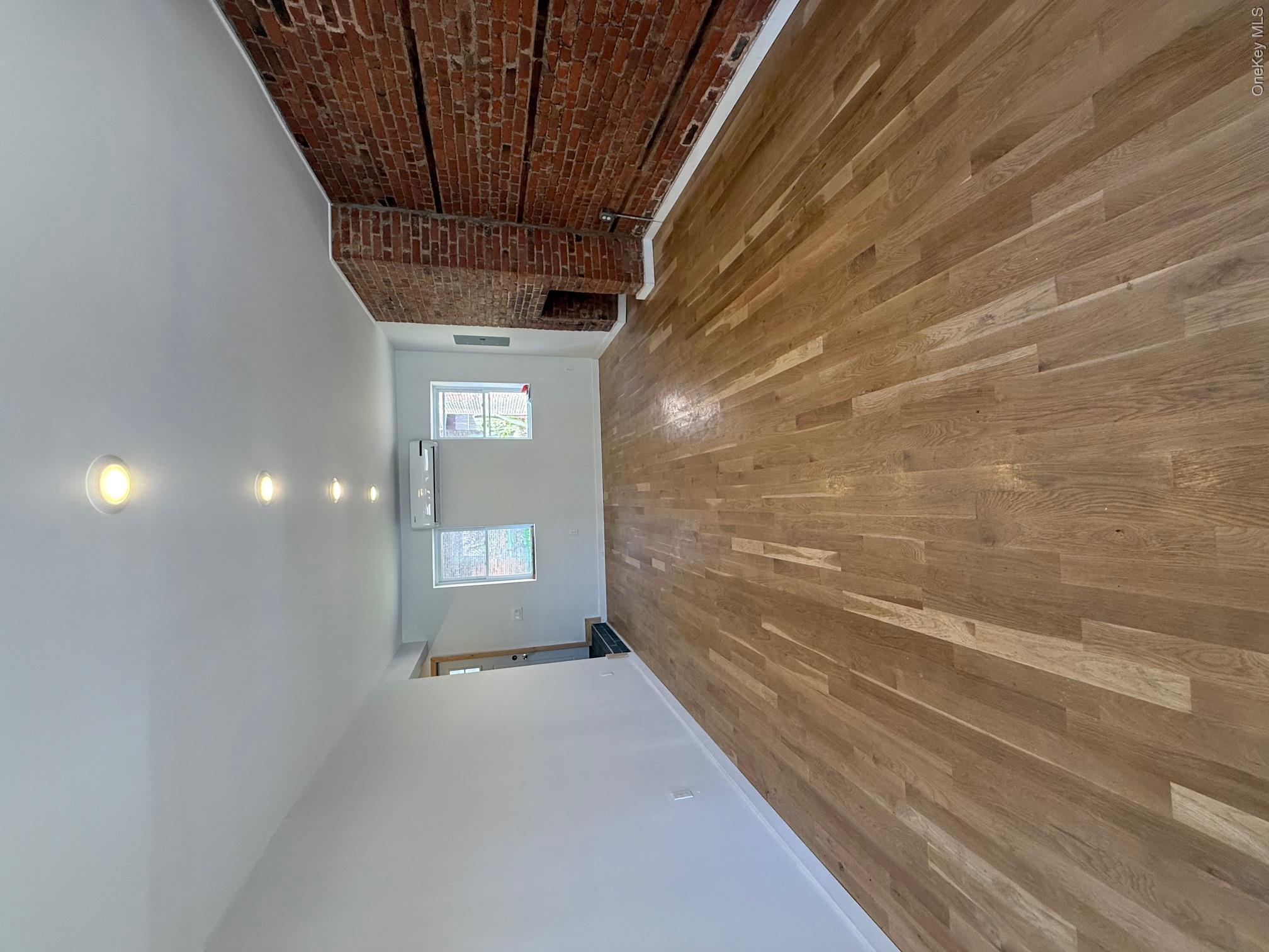 305 Liberty Street Property Photo 3