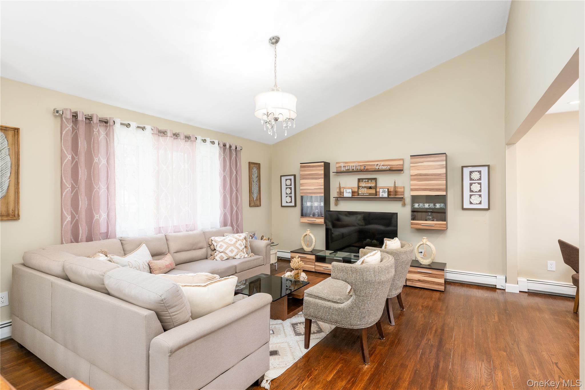 77 Kent Lake Avenue Property Photo 8