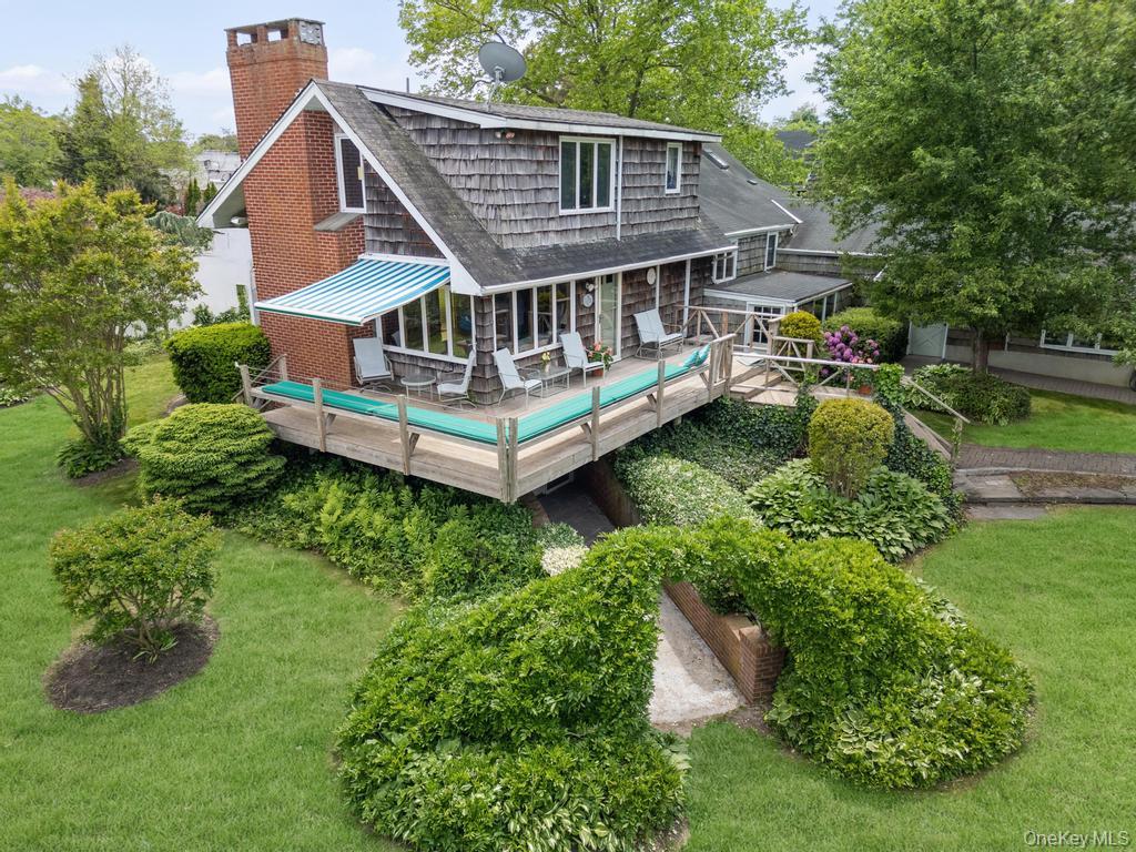 9 Lakeland Avenue Property Photo 9