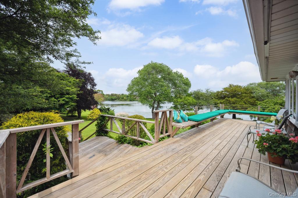 9 Lakeland Avenue Property Photo 13