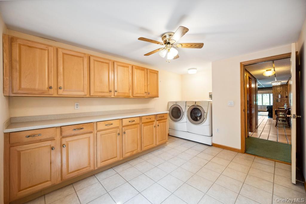 9 Lakeland Avenue Property Photo 25