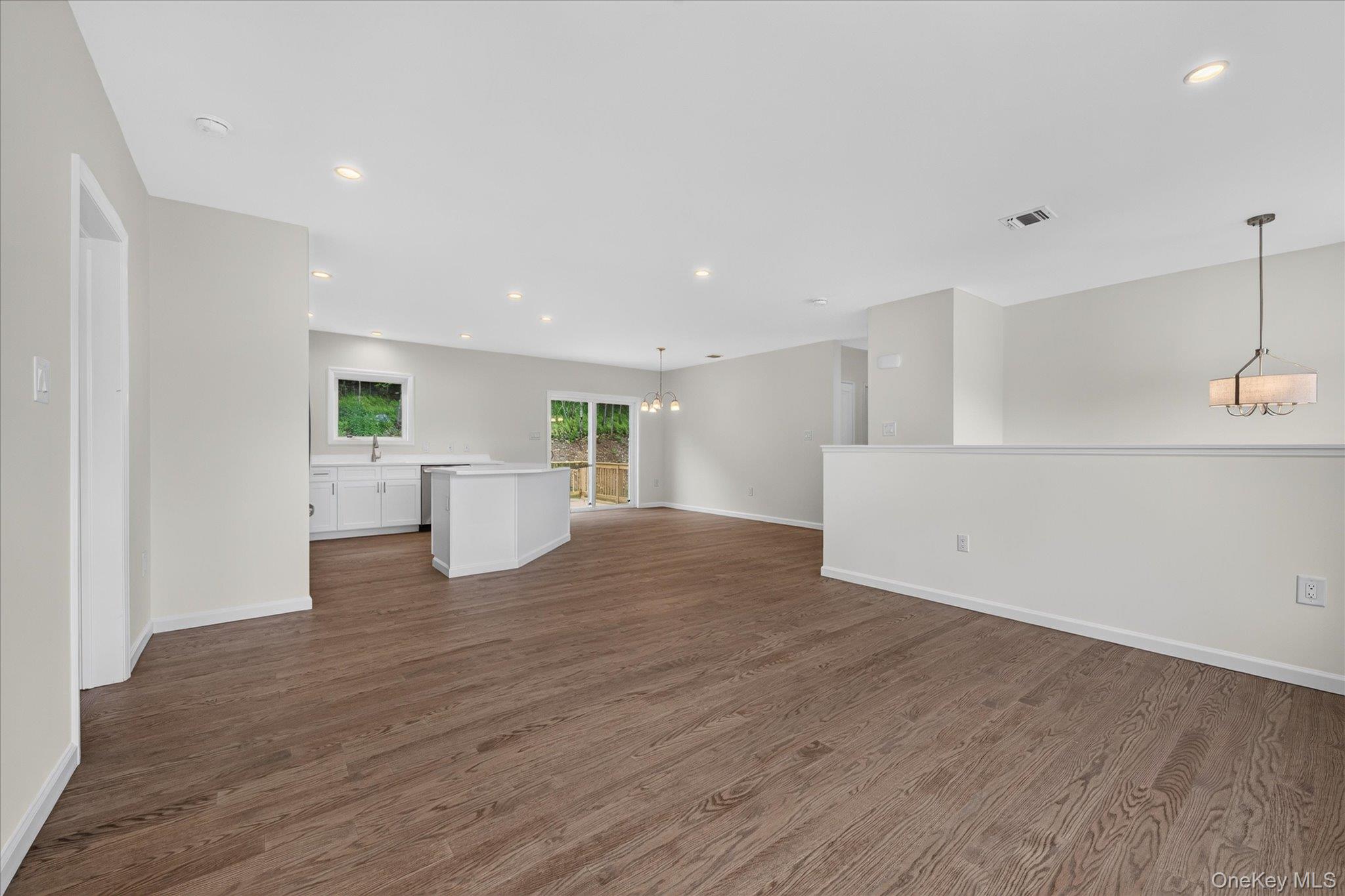592 Ludingtonville Road Property Photo 10