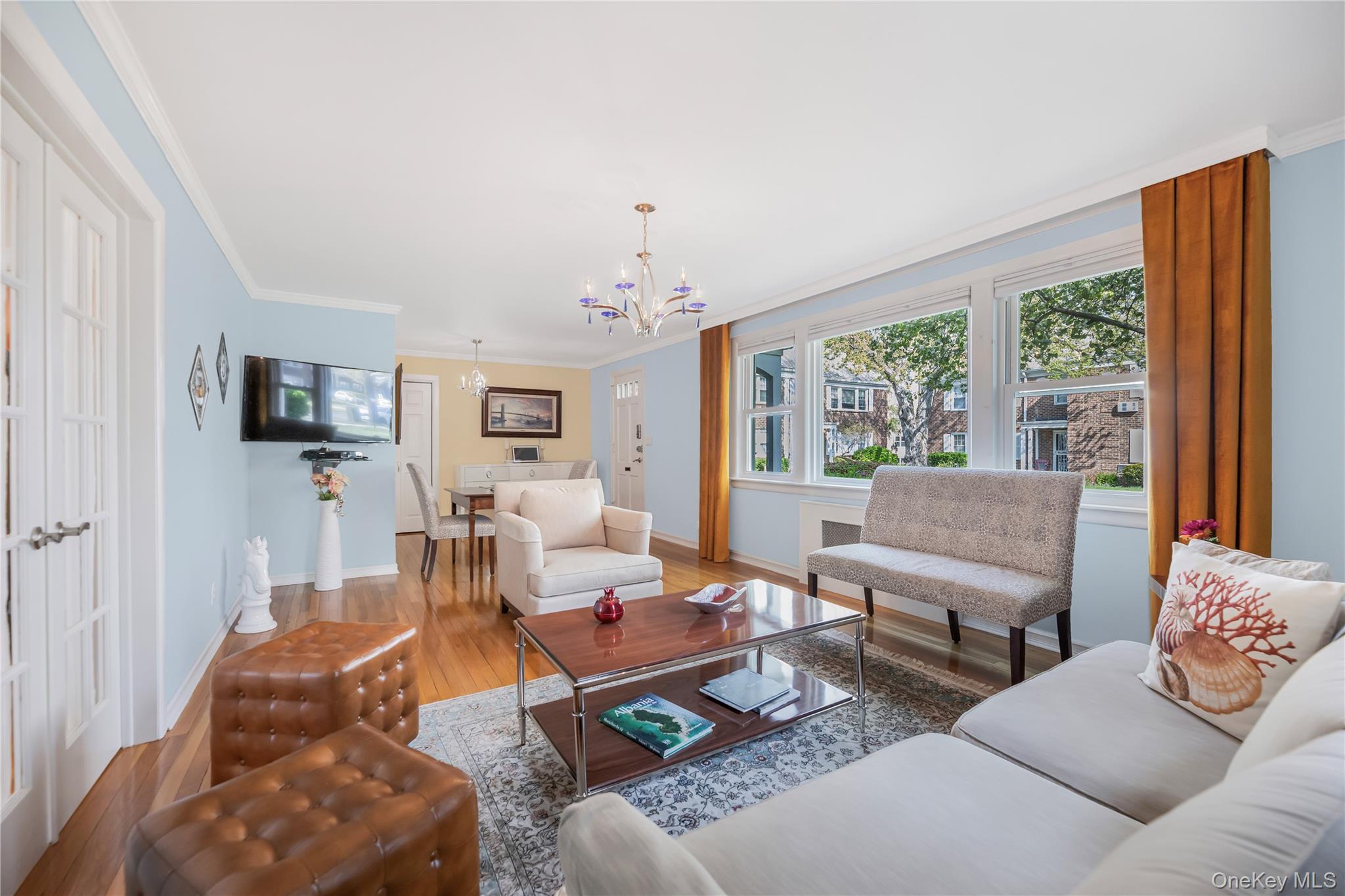 71 Lawrence Park Crescent 71 Property Photo 4