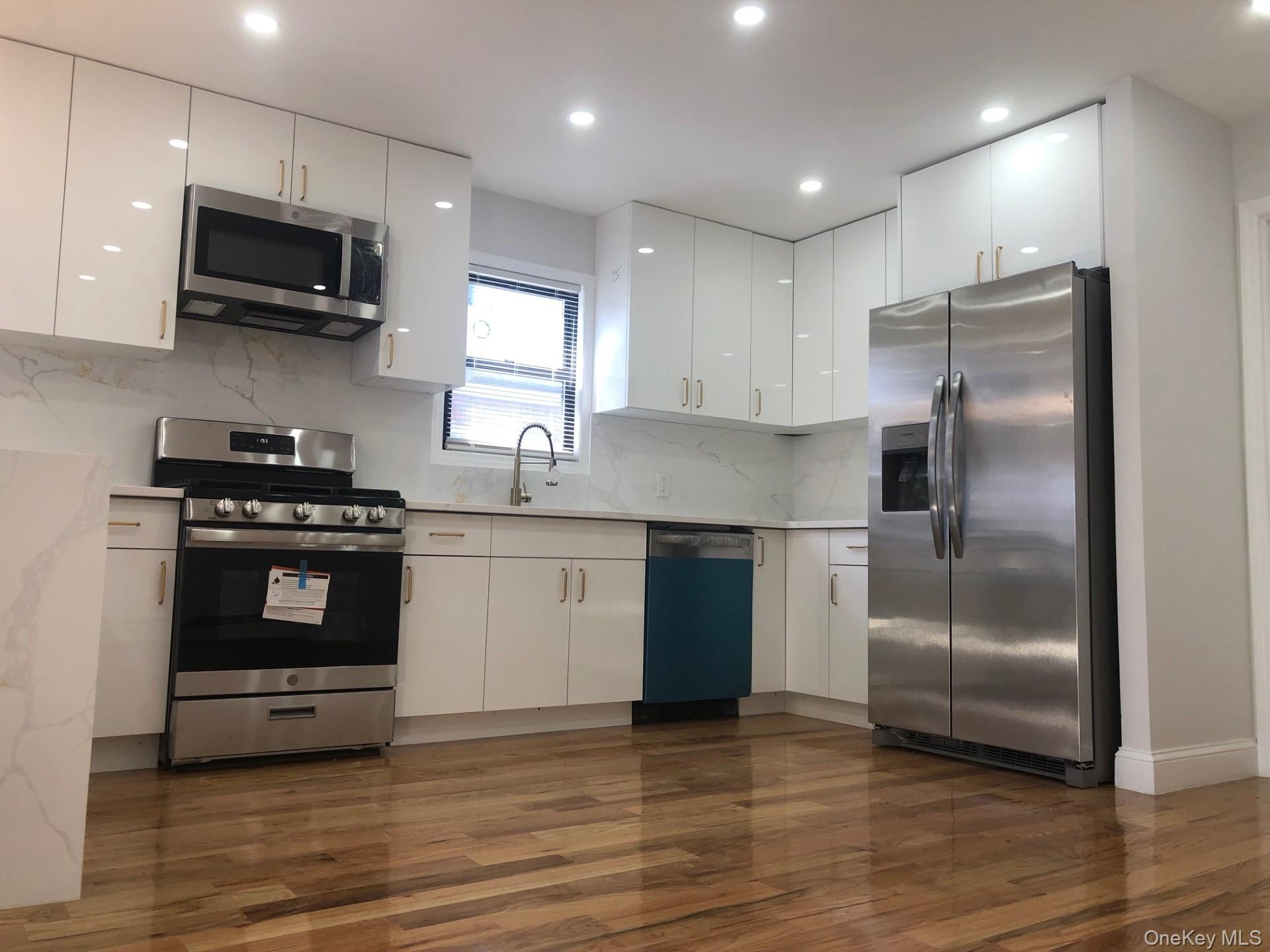 14014 174th Street Property Photo 3
