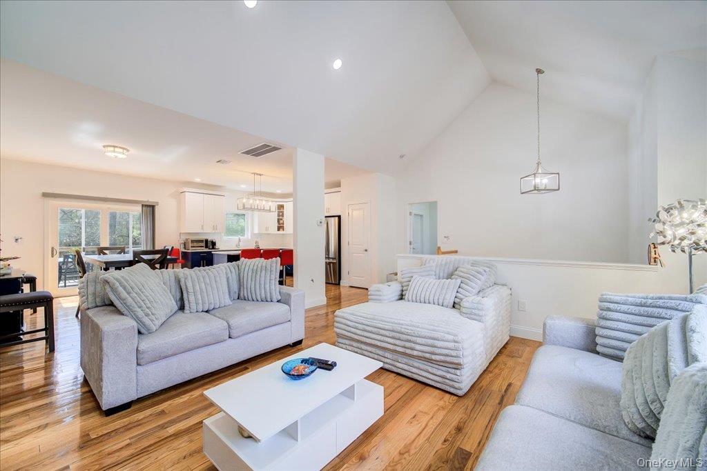 68 Picadilly Circle Property Photo 11