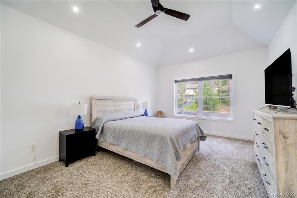68 Picadilly Circle Property Photo 26
