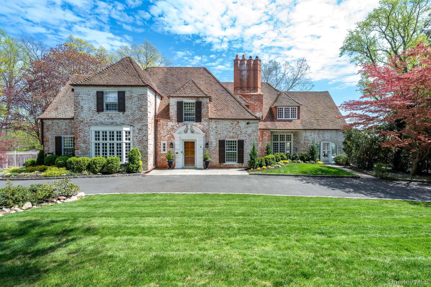 8 Rittenhouse Road Property Photo 1
