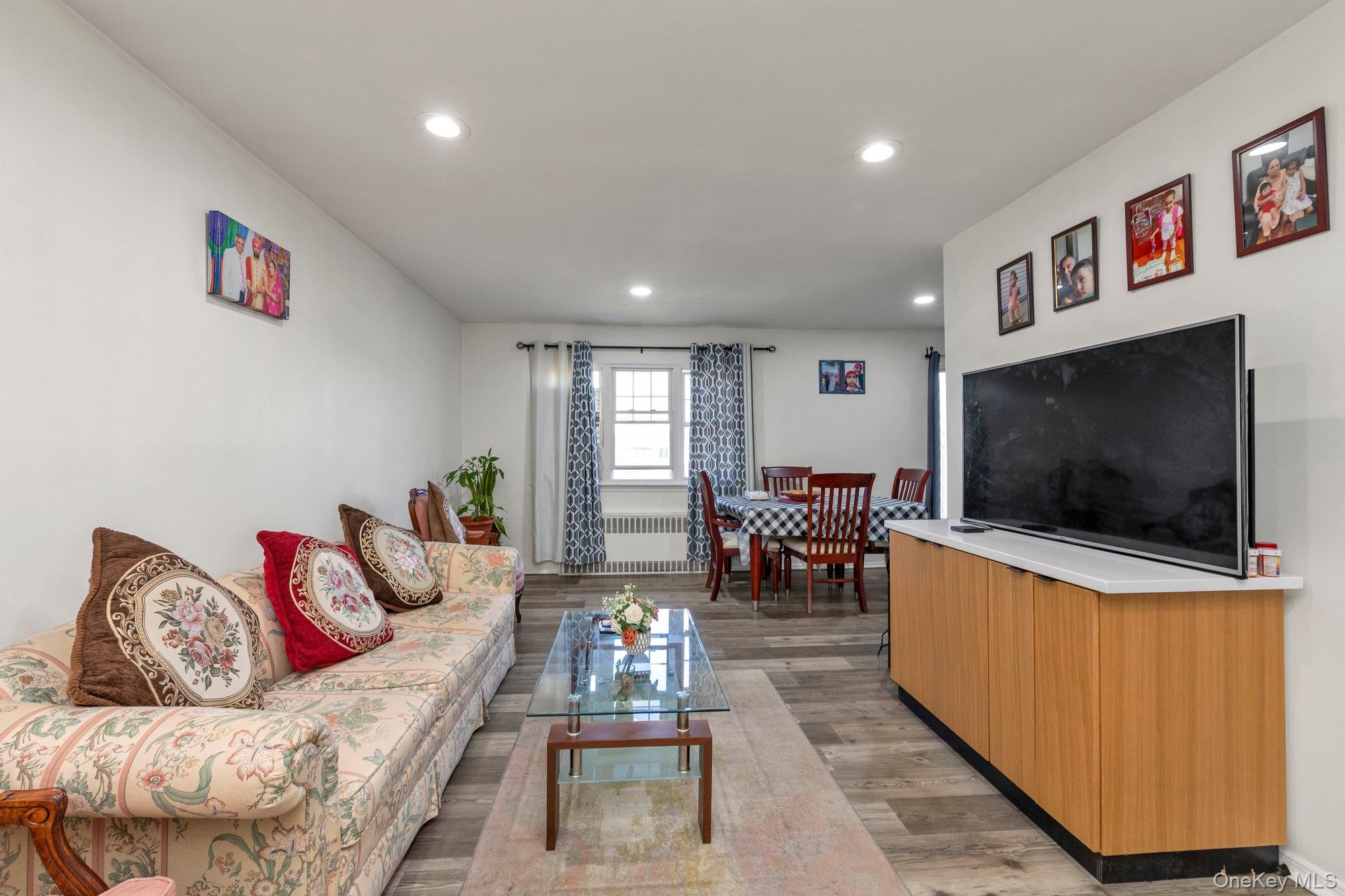 220 Crown Avenue Property Photo 3