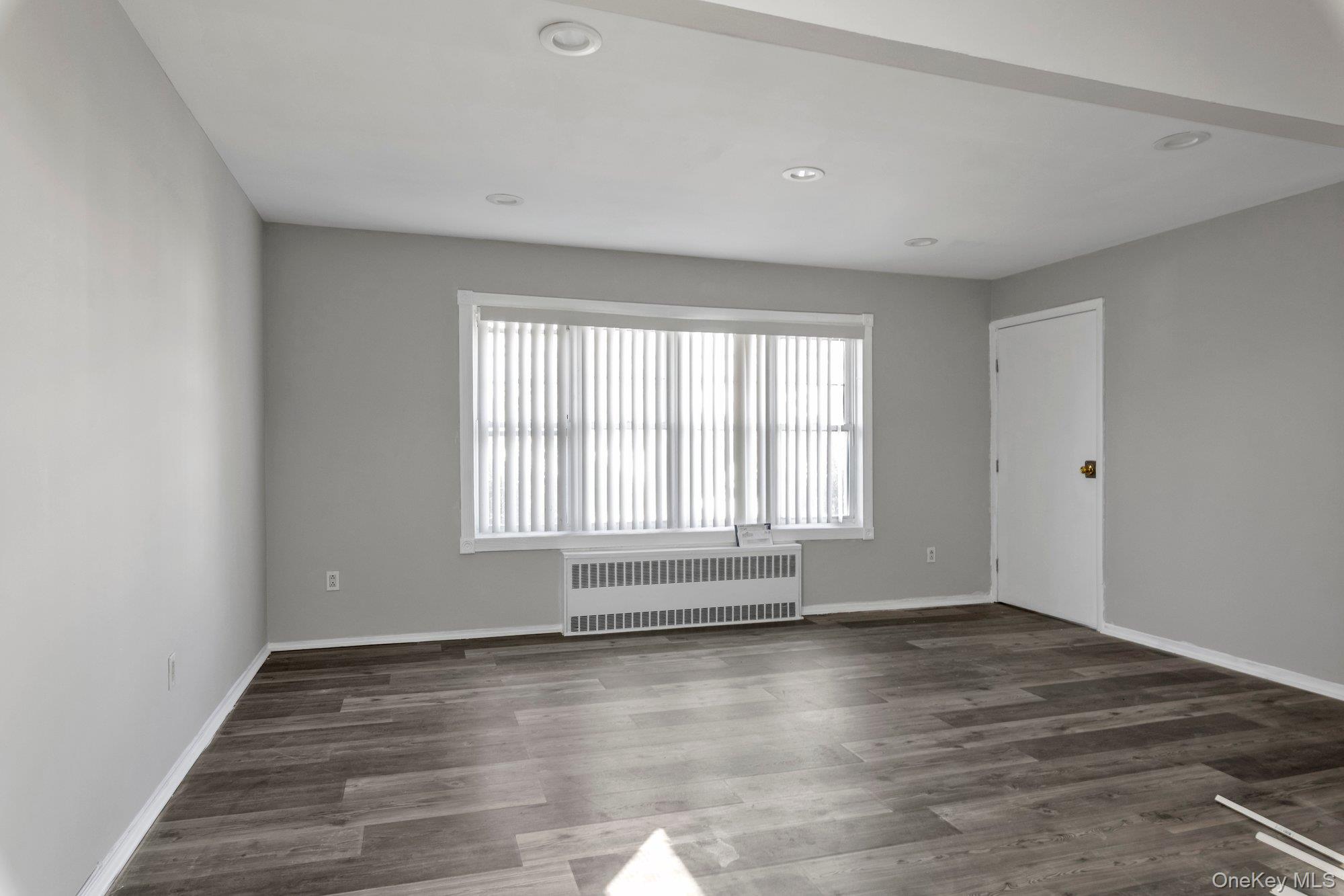 220 Crown Avenue Property Photo 22