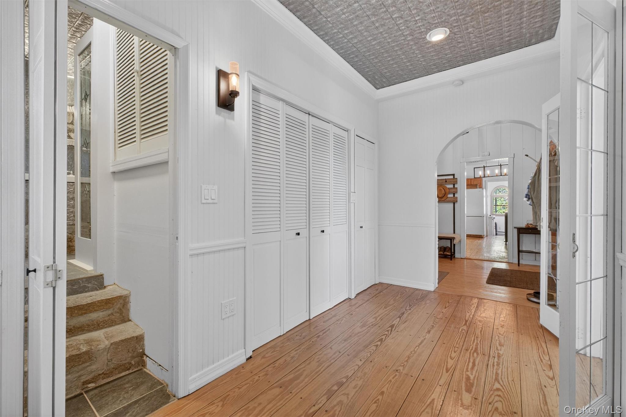 37 Ellen Avenue Property Photo 5