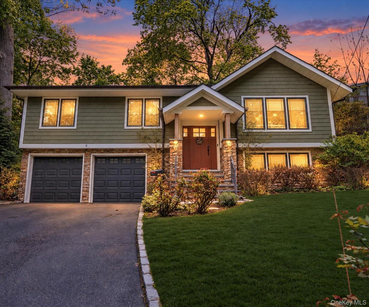 9 Winding Way Property Photo 1