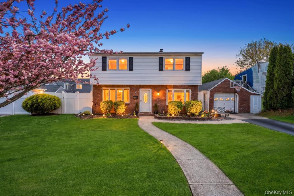 7 Swan Lane Property Photo 1