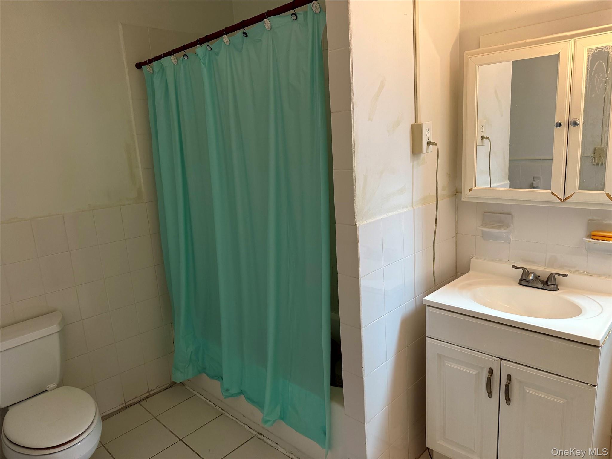 1723 Melville Street Property Photo 4