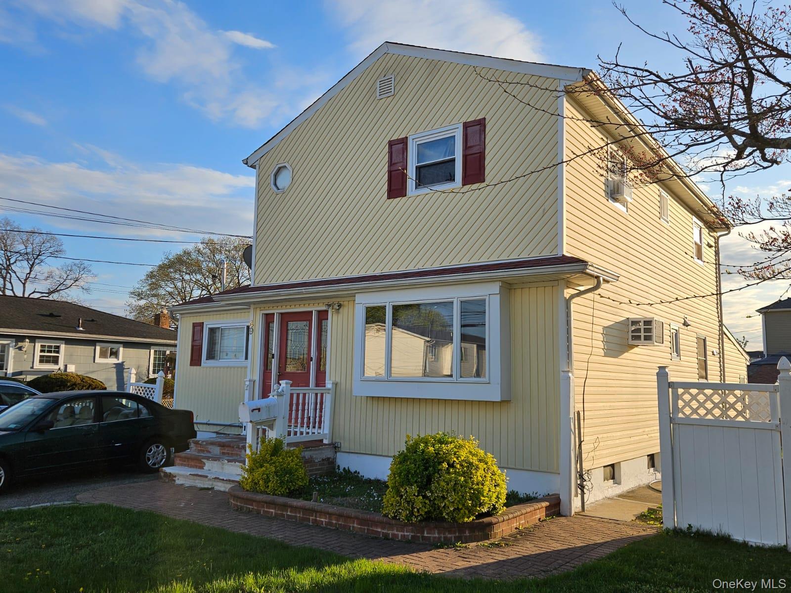 49 Volta Street Property Photo 2