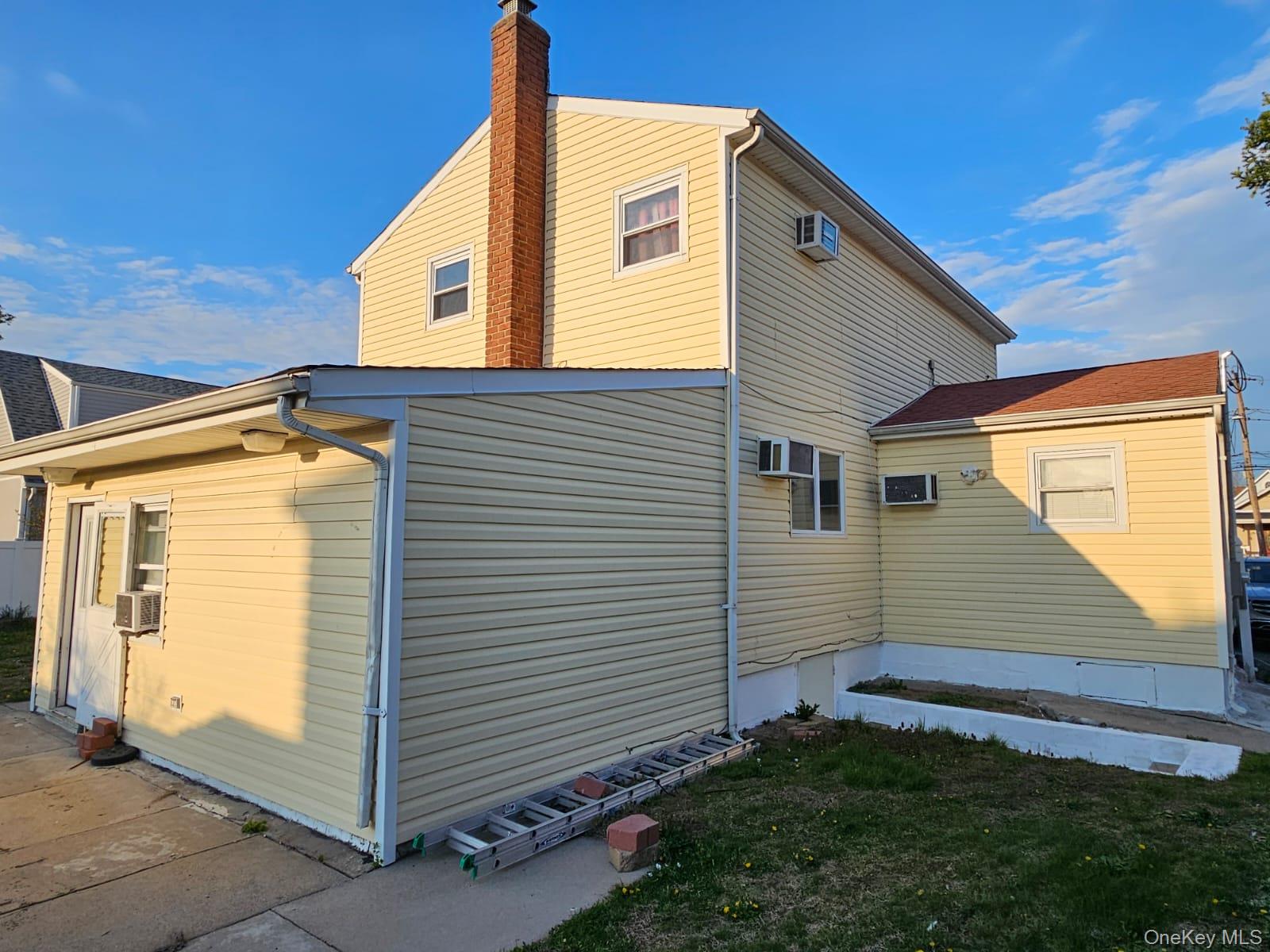 49 Volta Street Property Photo 3