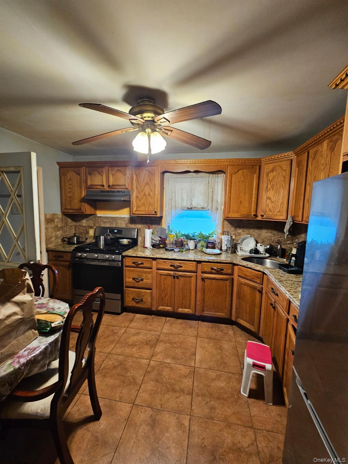 49 Volta Street Property Photo 5