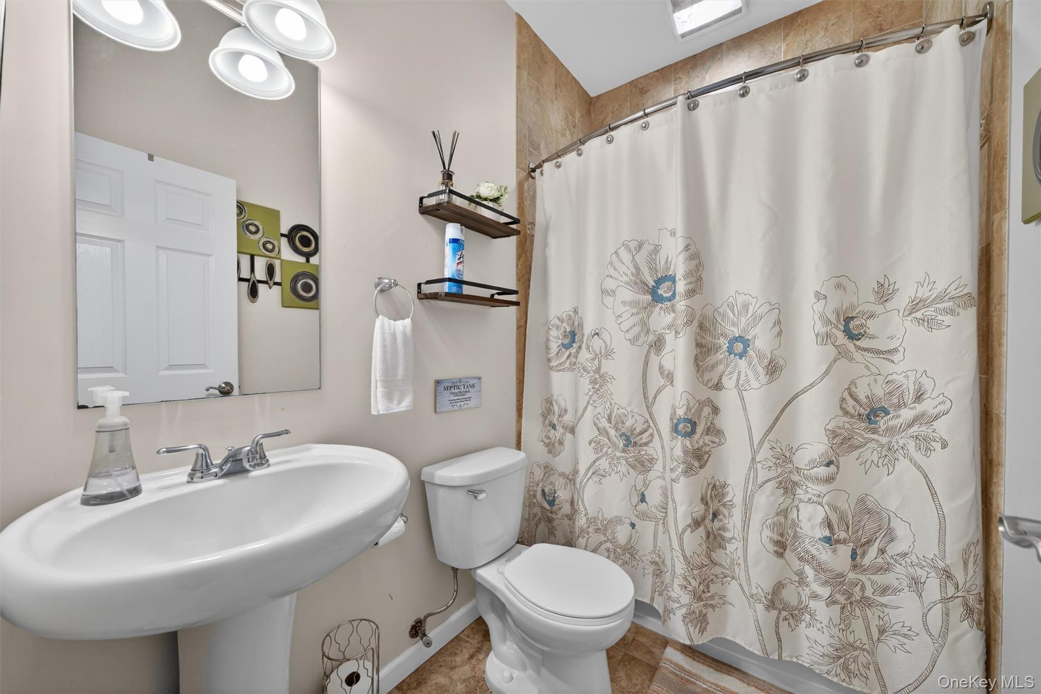 2 Primrose Lane Property Photo 22
