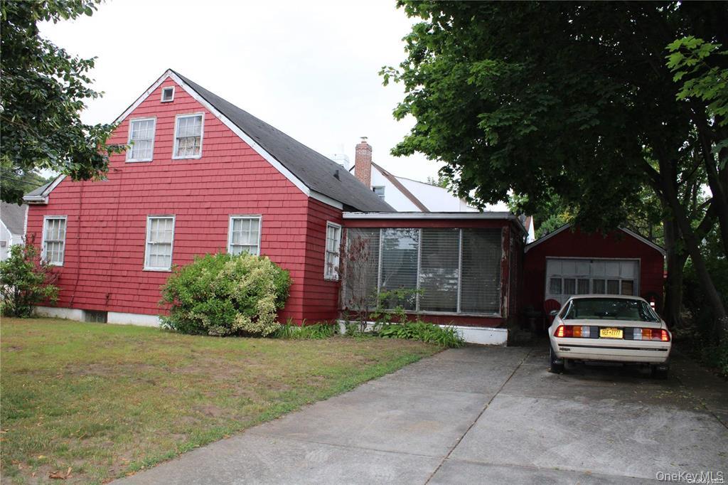 361 Walton Street Property Photo 5