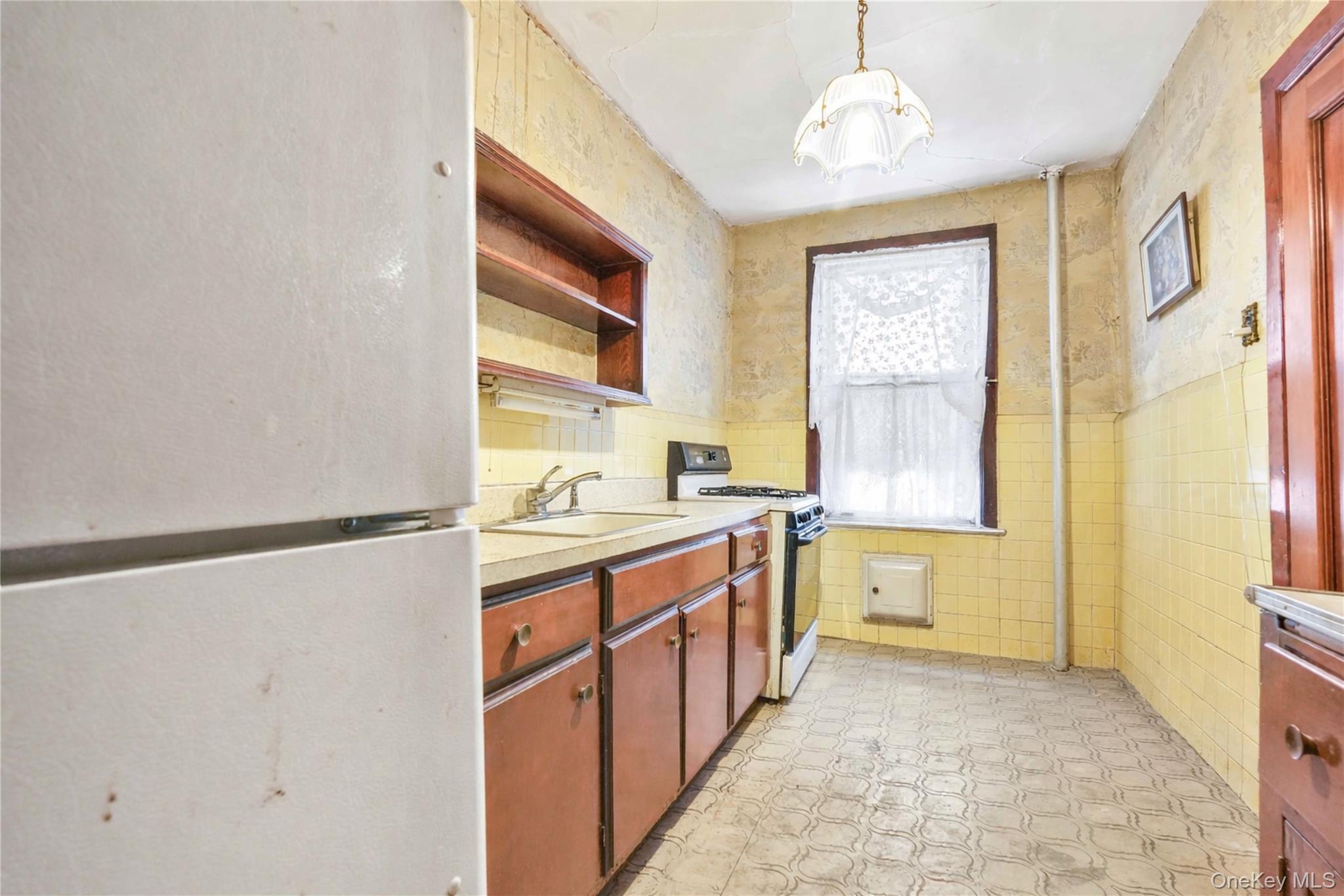 1188 Grant Avenue Property Photo 28