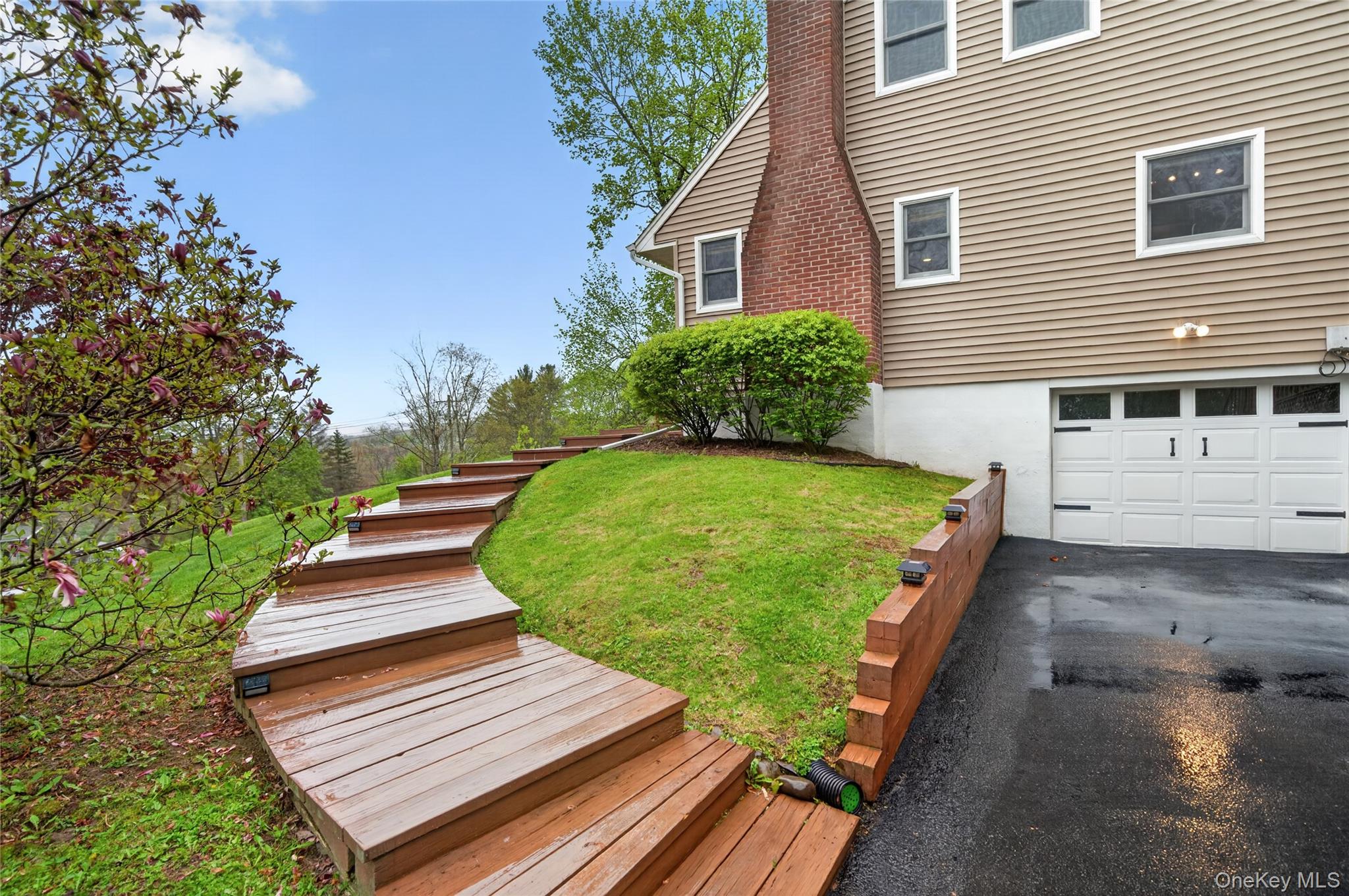 333 Oakland Avenue Property Photo 2