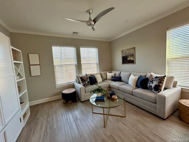 75 E Hoffman Avenue 3001 Property Photo 9