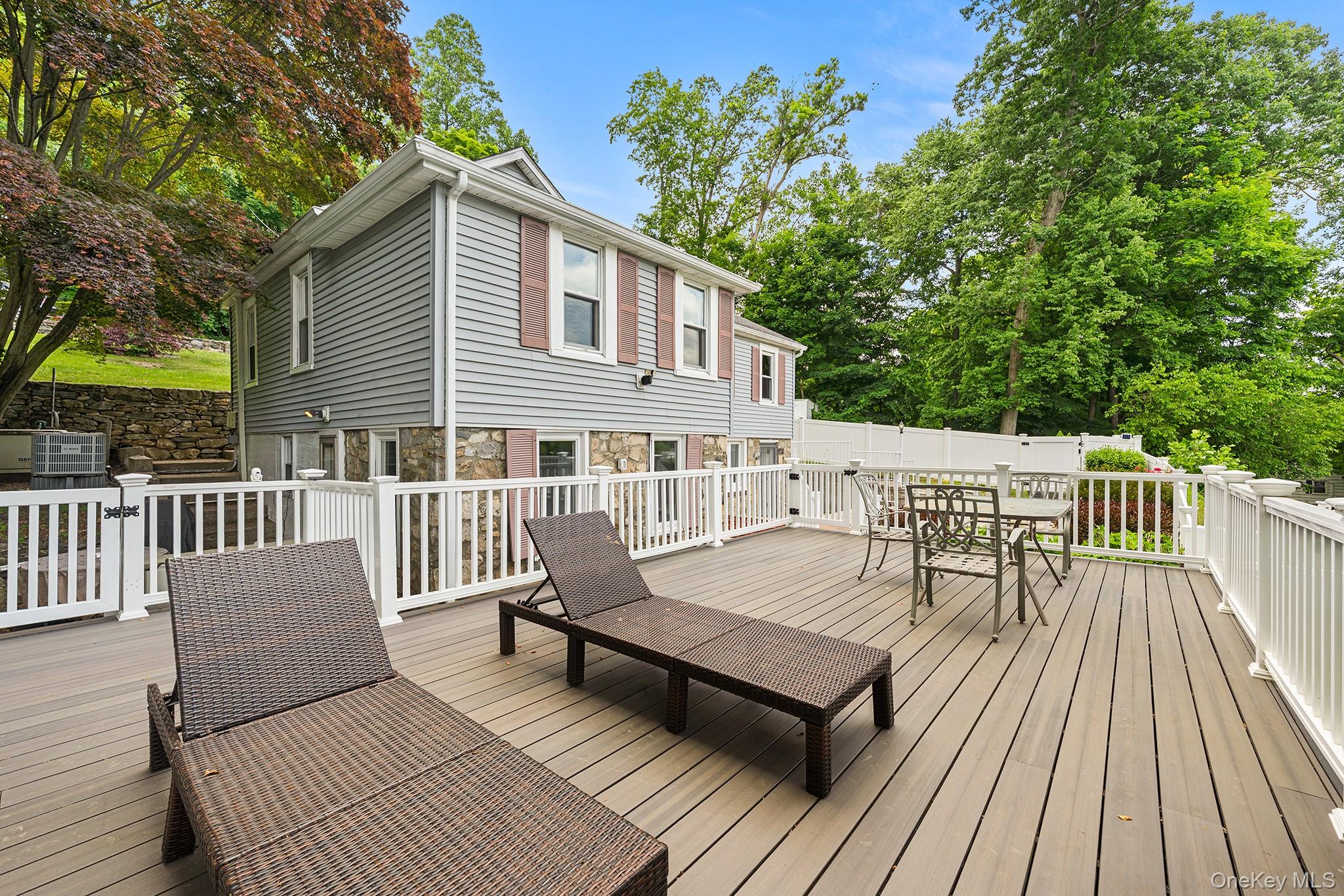 10 Holland Drive Property Photo 24