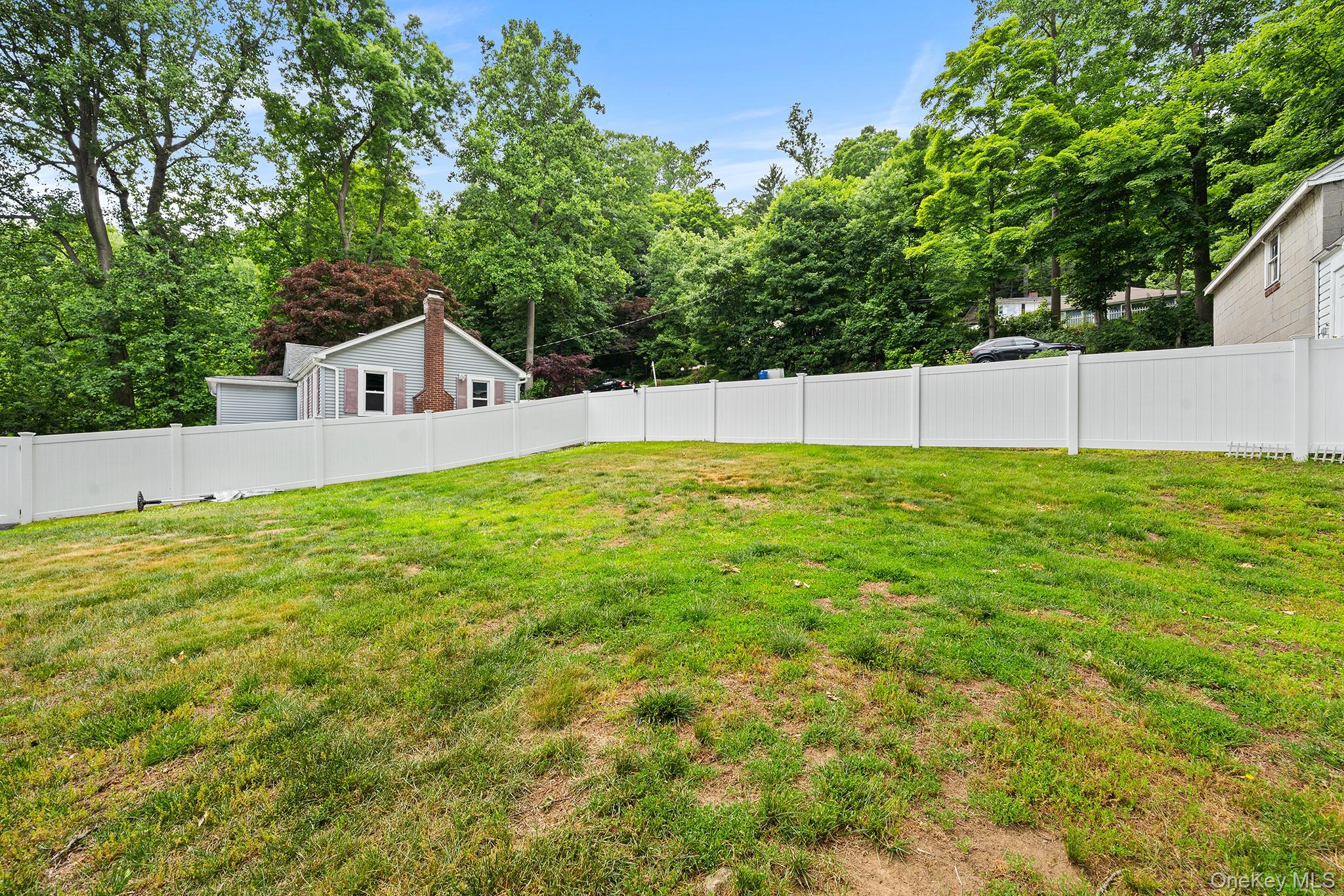 10 Holland Drive Property Photo 27