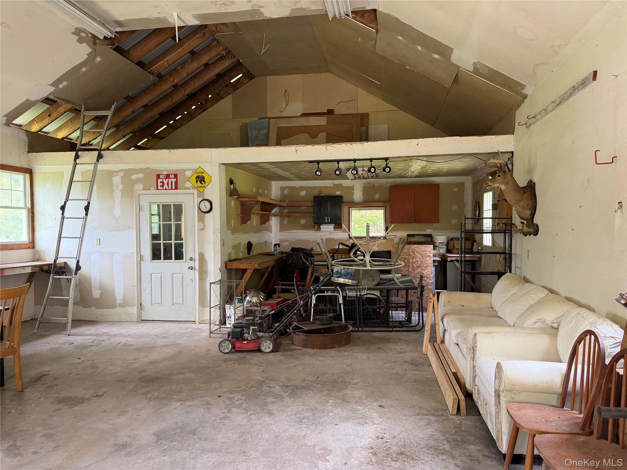 21 Hoffmann Street Property Photo 33