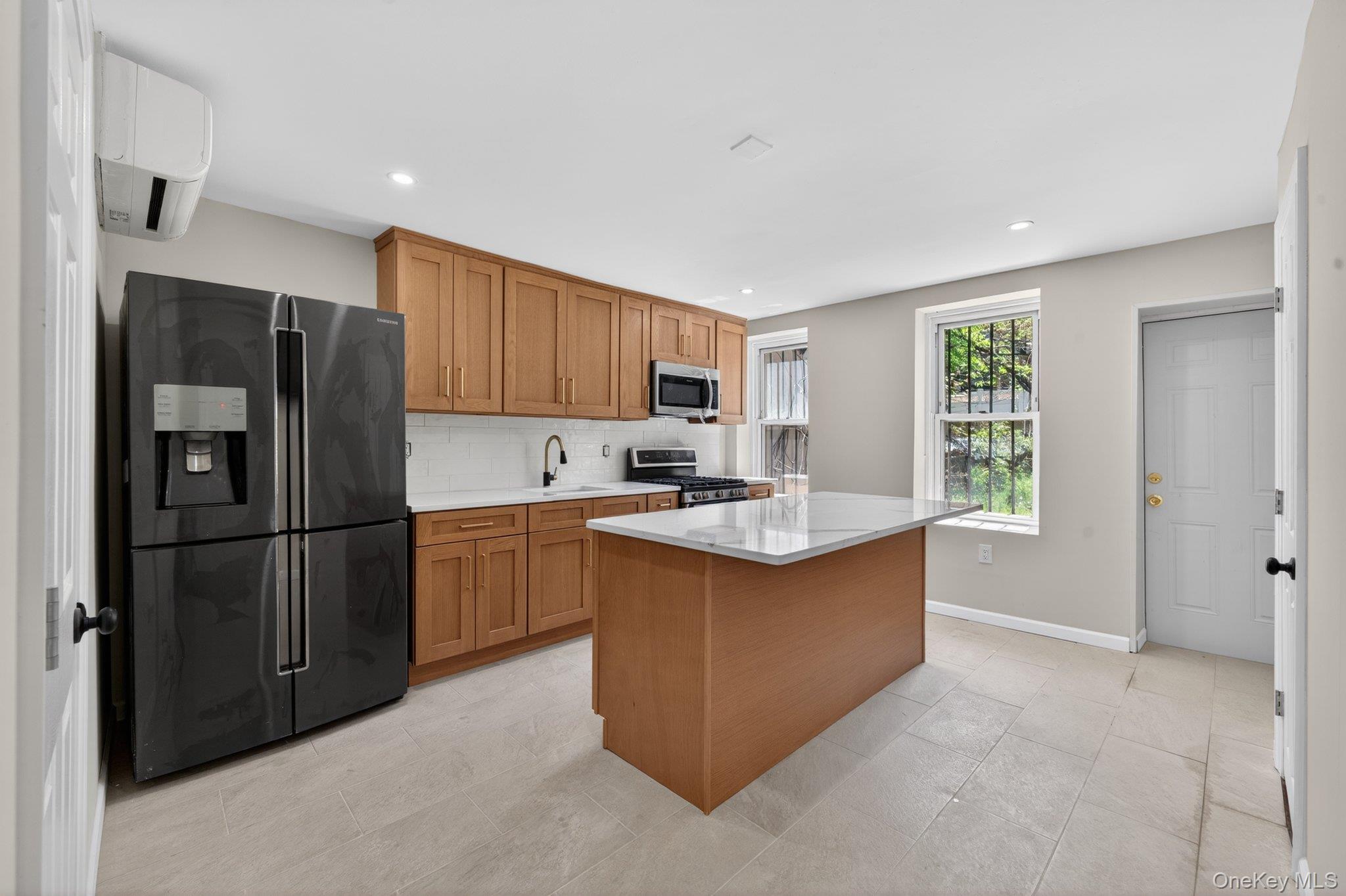 1330 Dean Street Property Photo 3