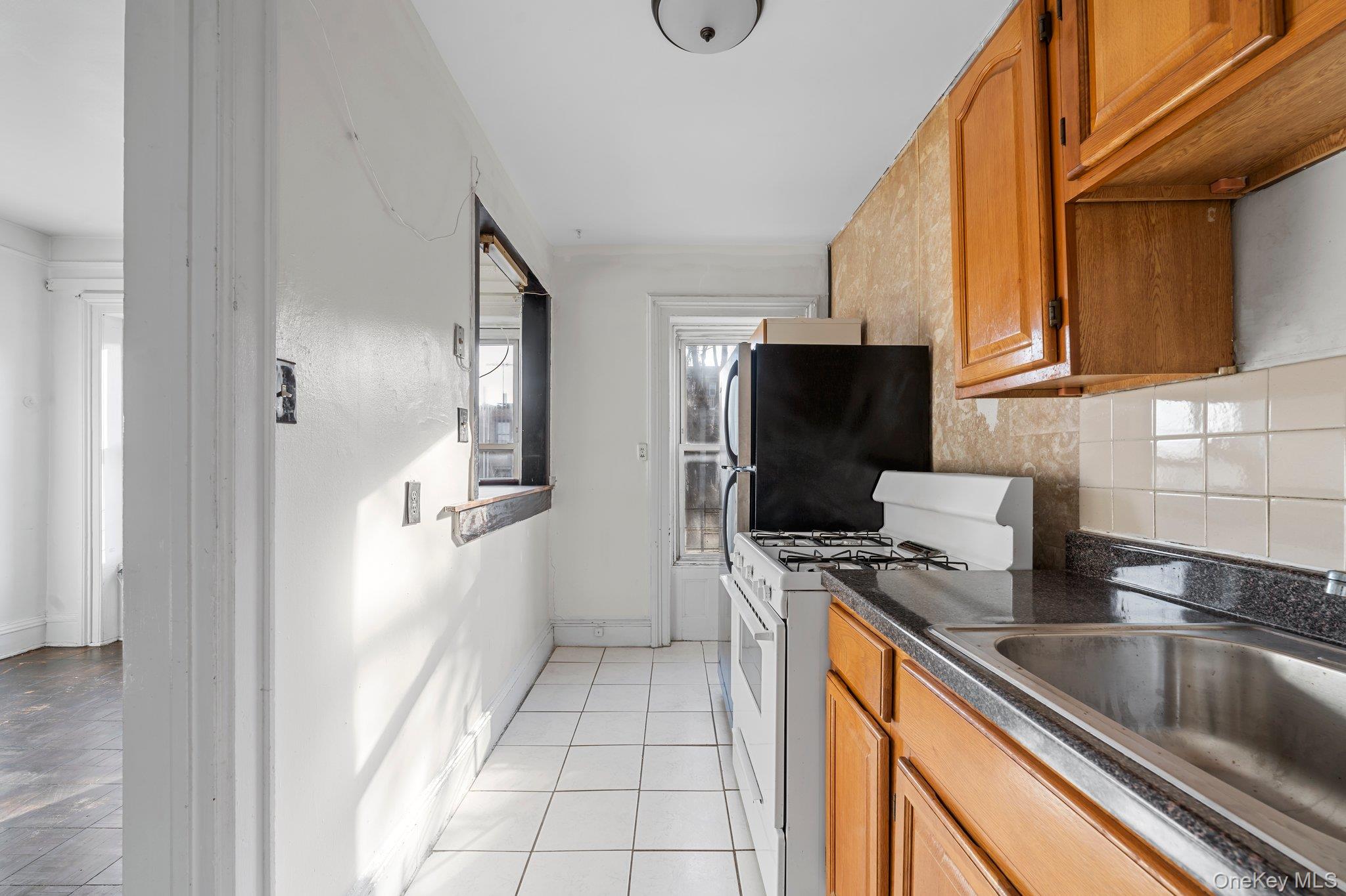 1330 Dean Street Property Photo 15